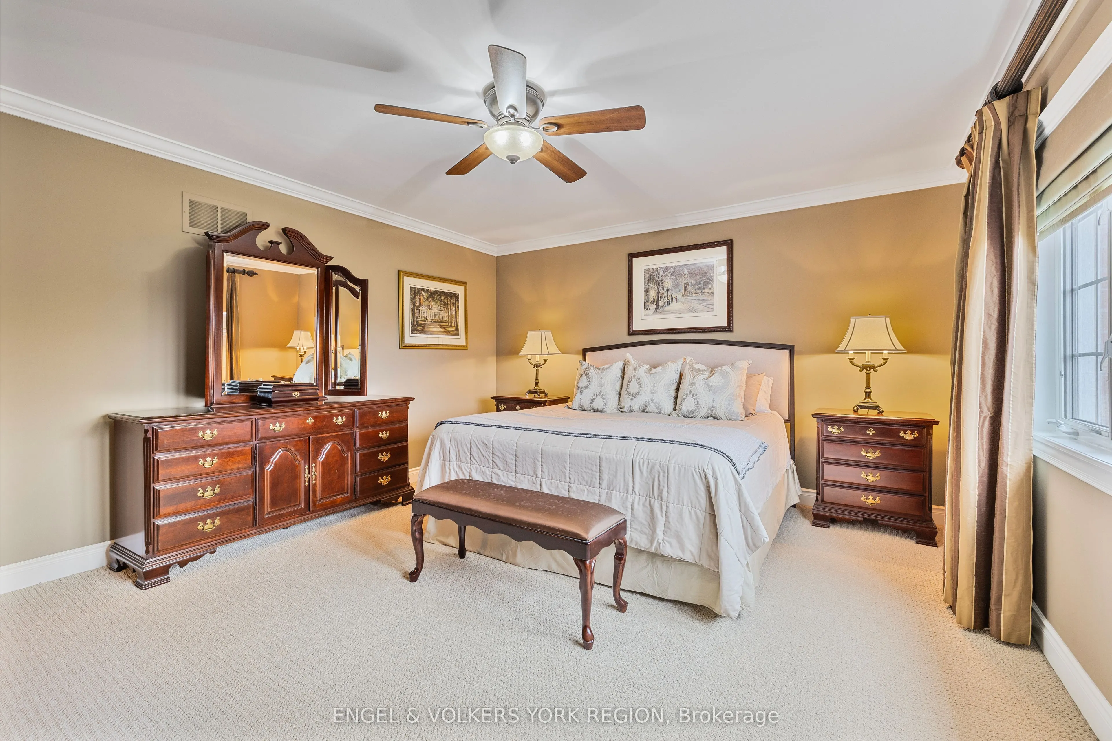 26 Imperial Lakes Drive