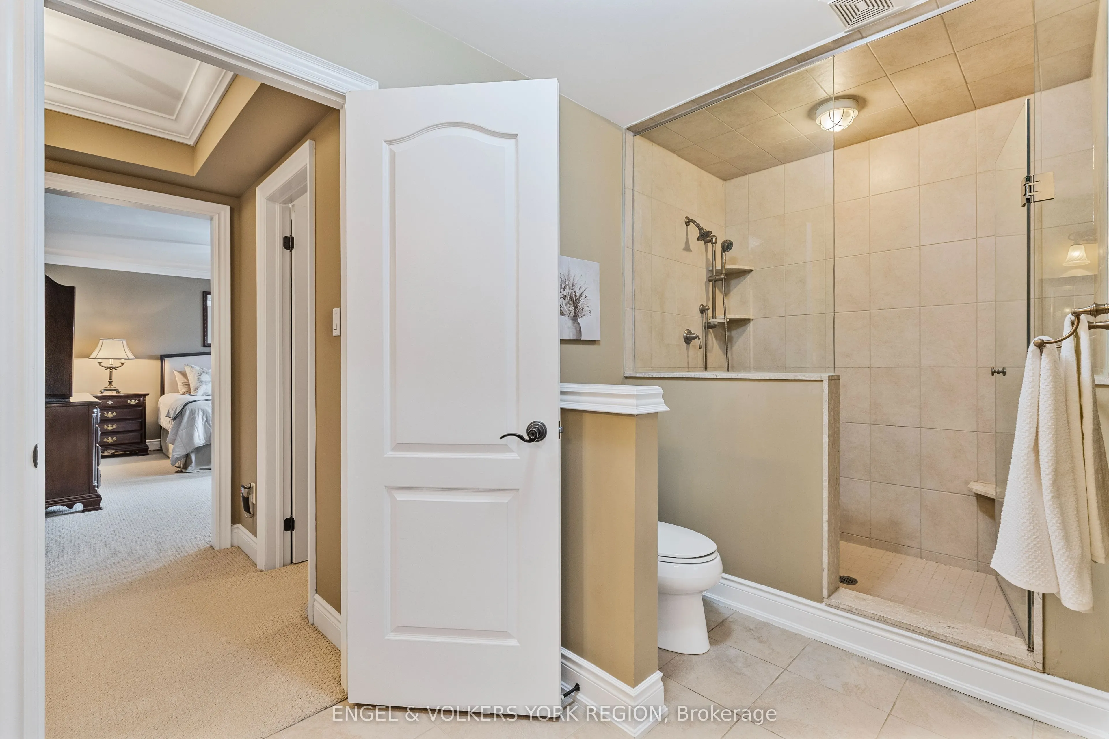 26 Imperial Lakes Drive
