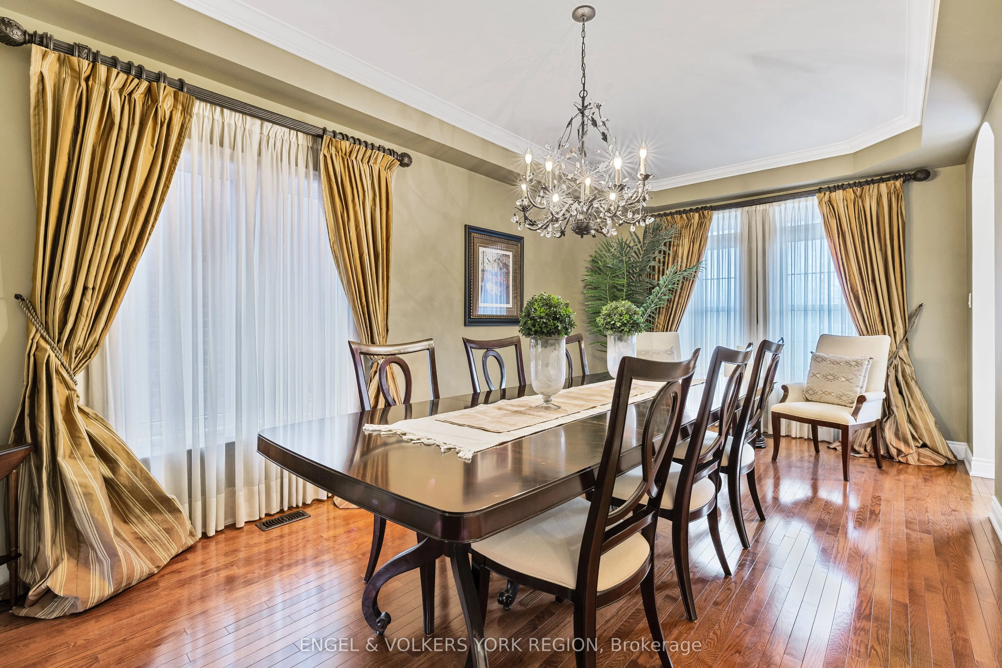 26 Imperial Lakes Drive