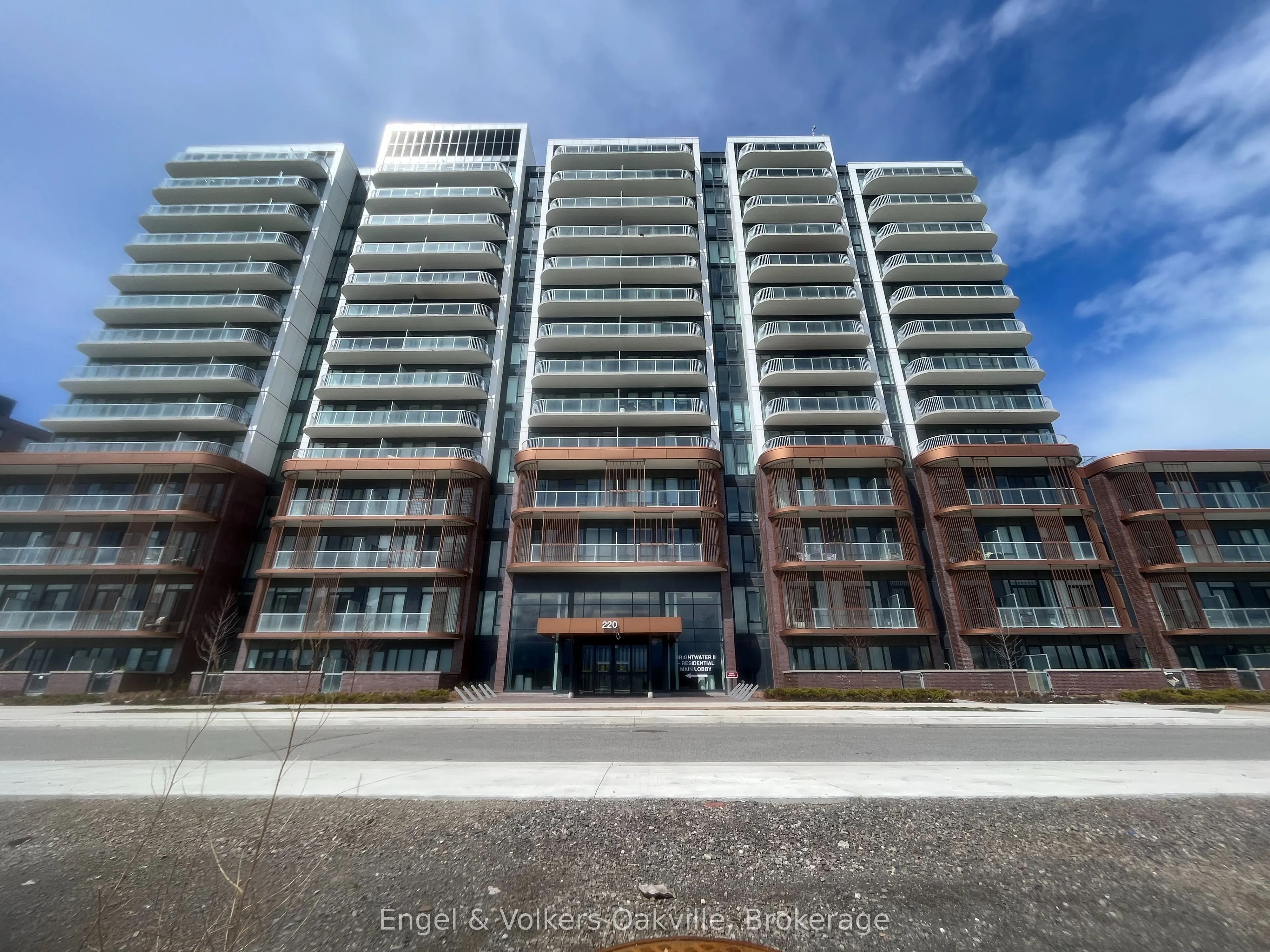 220 Missinnihe Way, #601