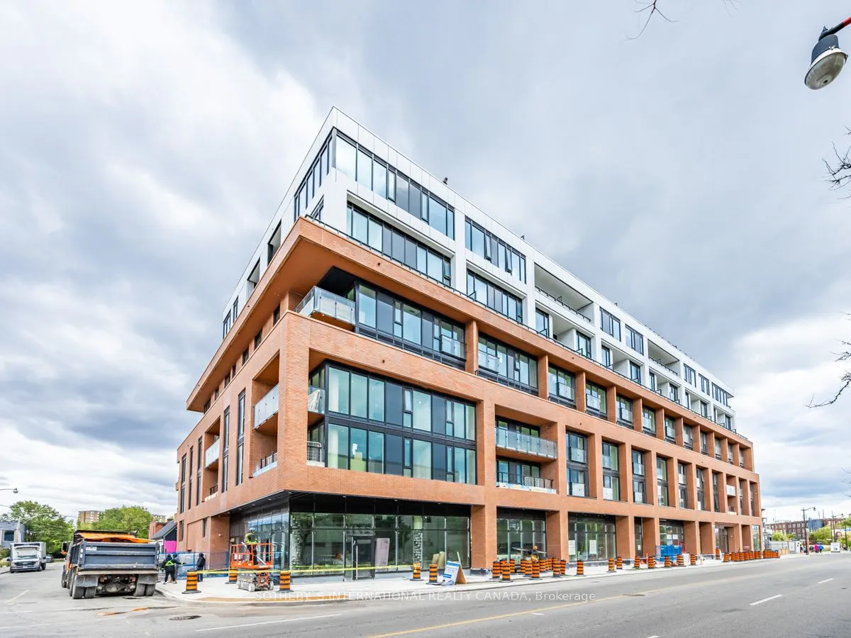 2720 Dundas Street W, #907