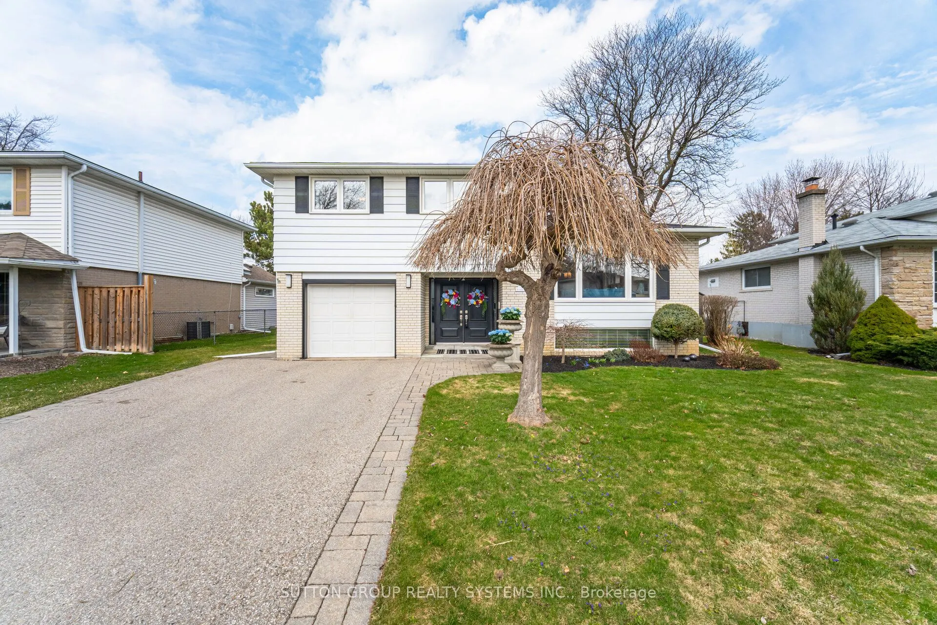11 Richmond Drive