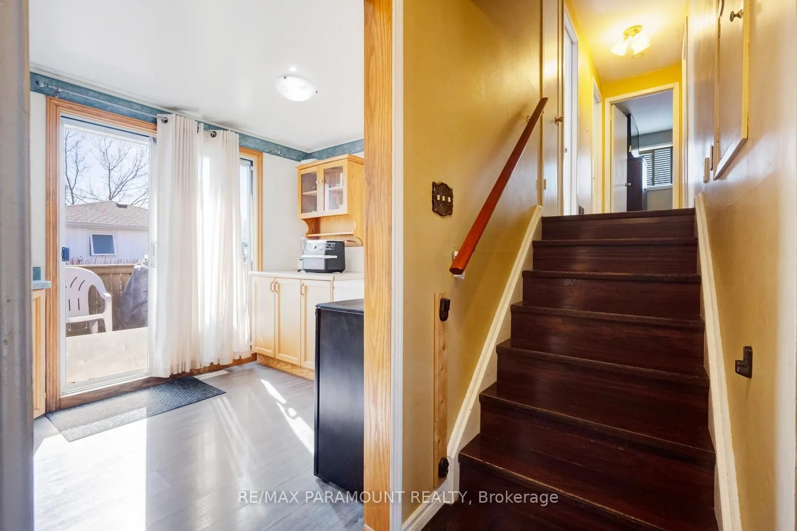 16 Irwin Crescent