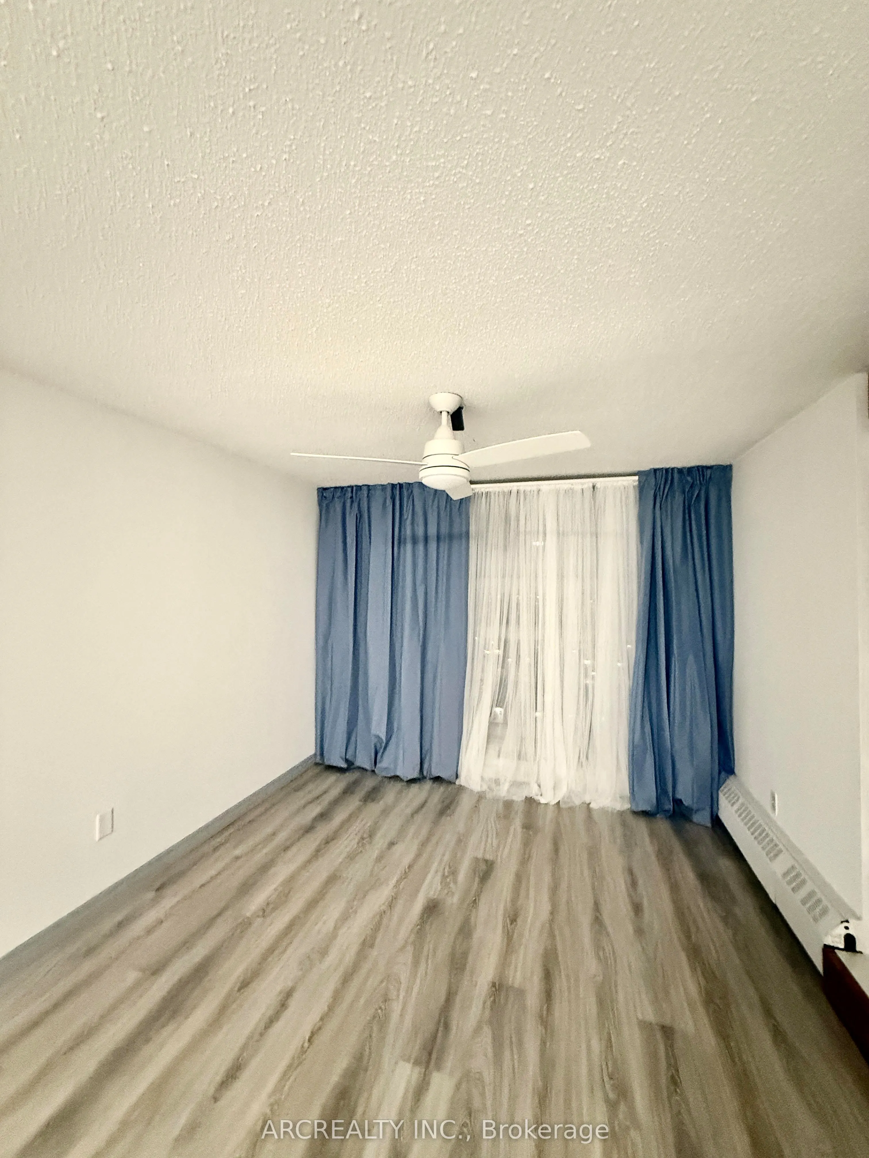 4673 Jane Street E, #1007
