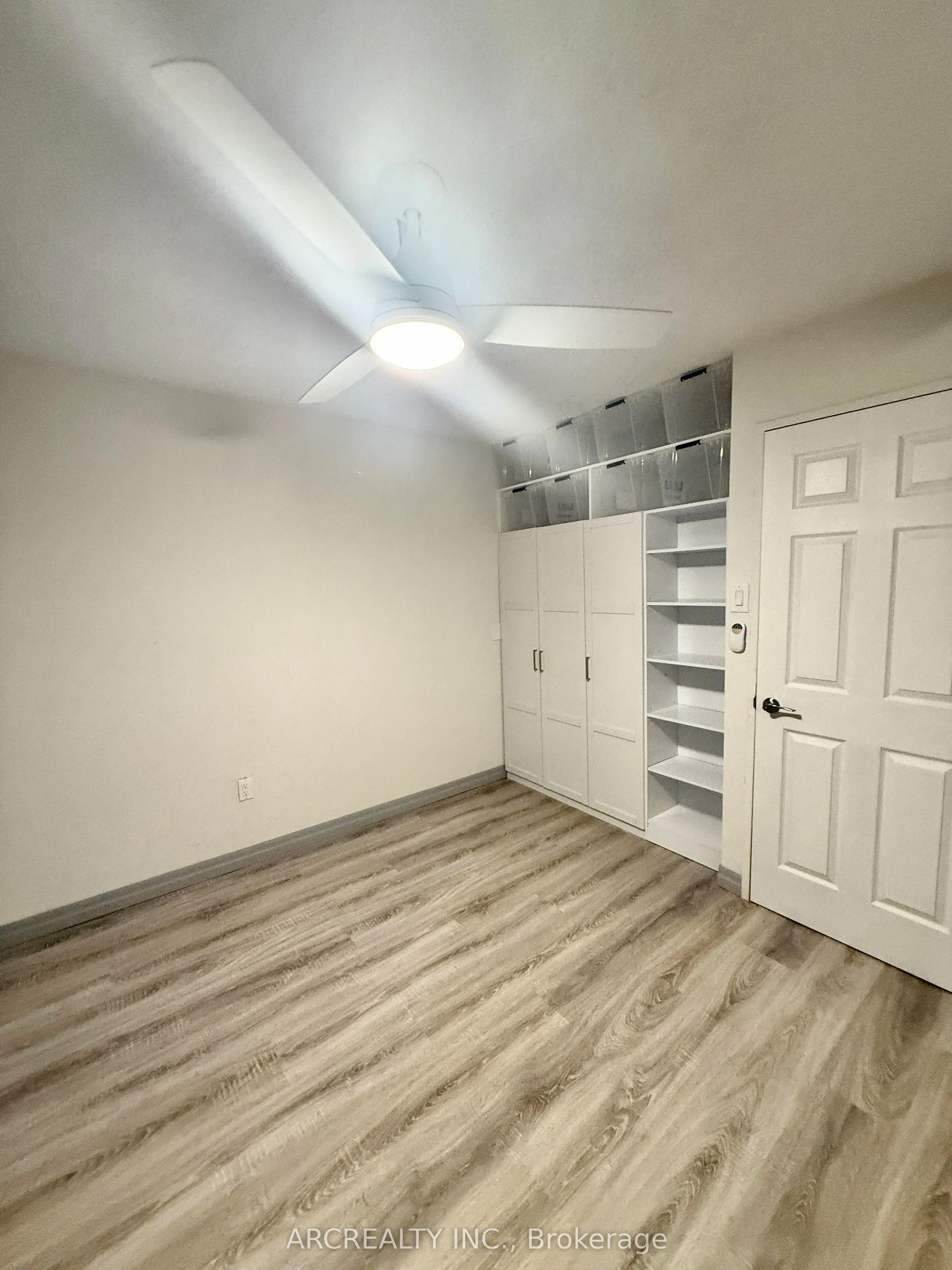 4673 Jane Street E, #1007