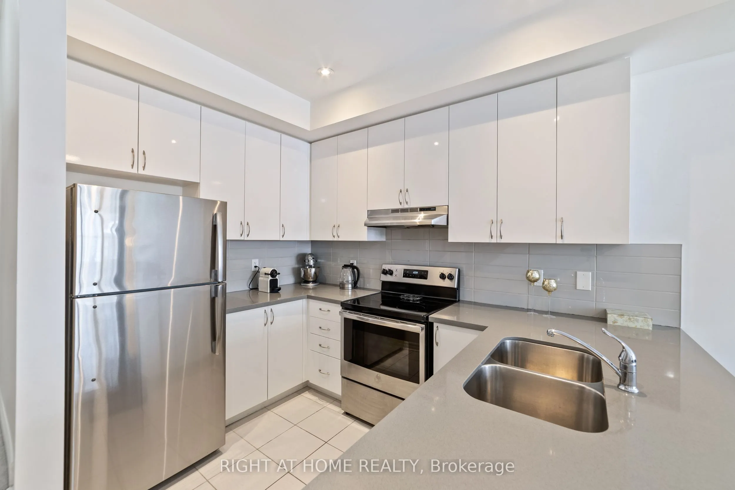 1155 Stroud Lane #2