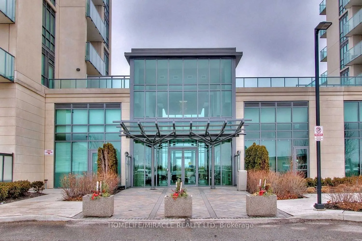 45 Yorkland Boulevard #209