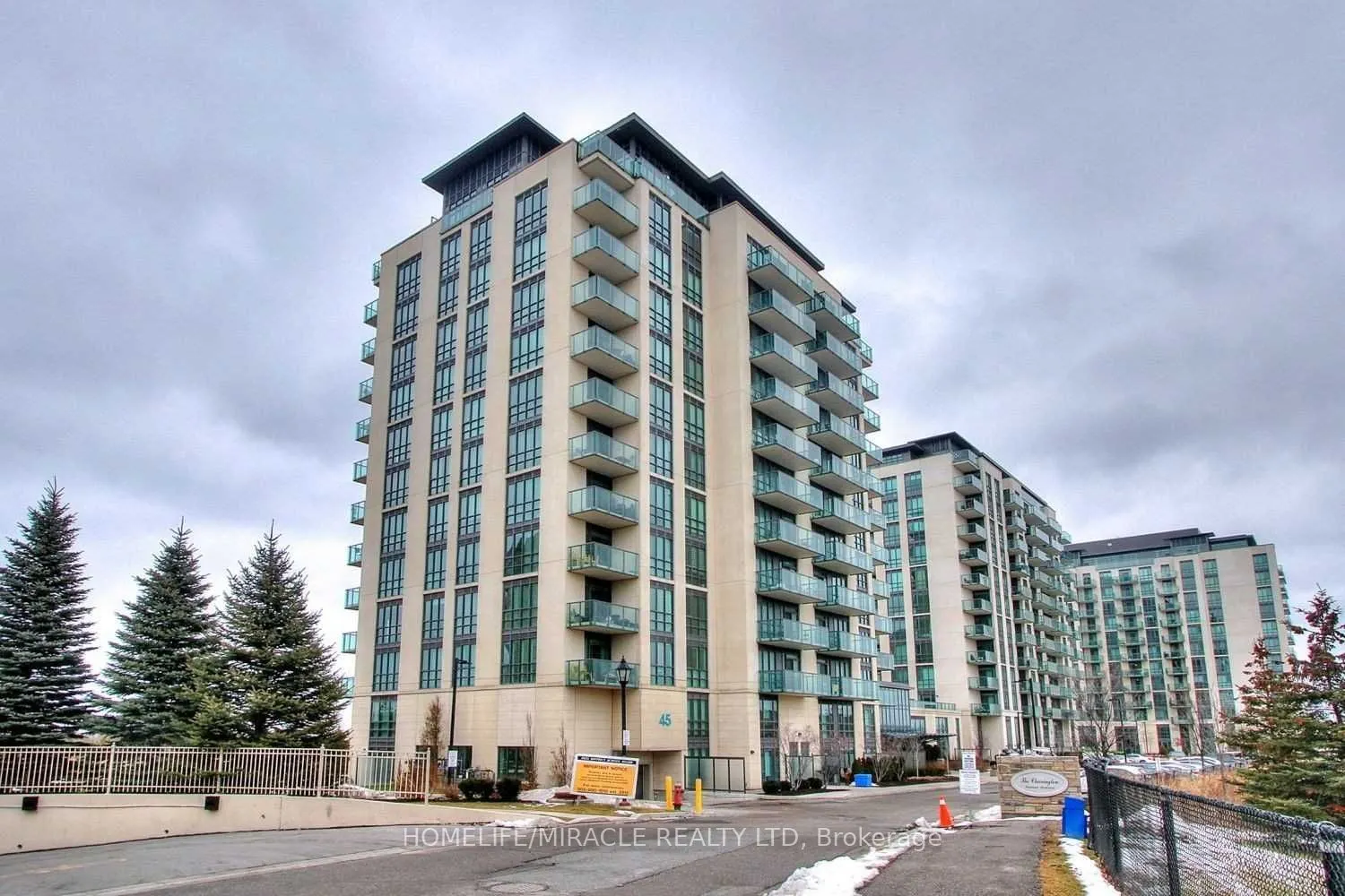 45 Yorkland Boulevard, #209