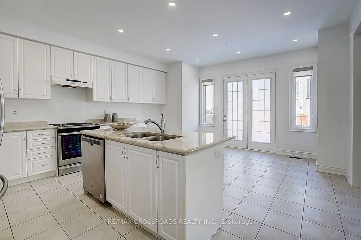 423 Grindstone Trail