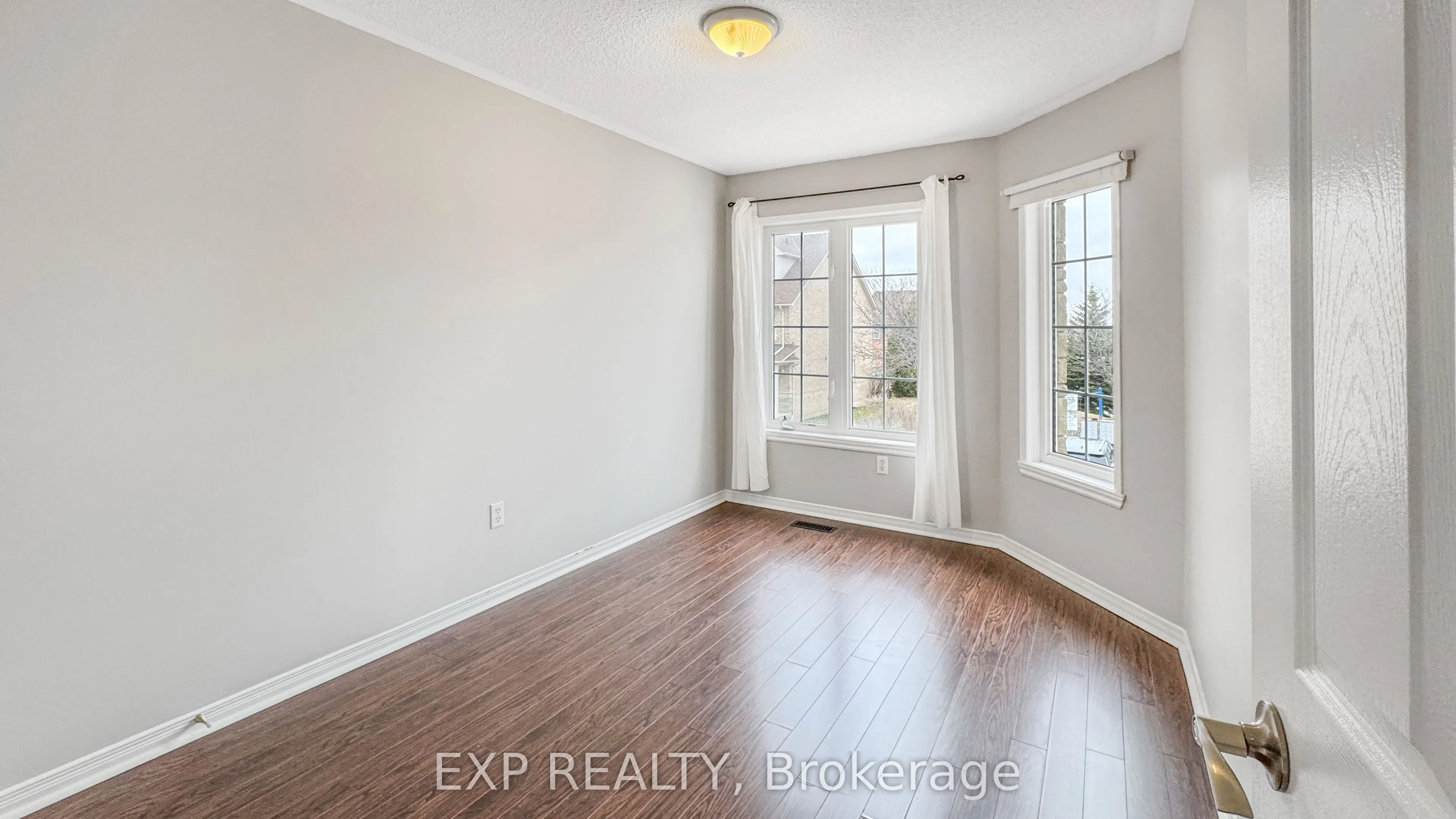 5260 Mcfarren Boulevard, #128