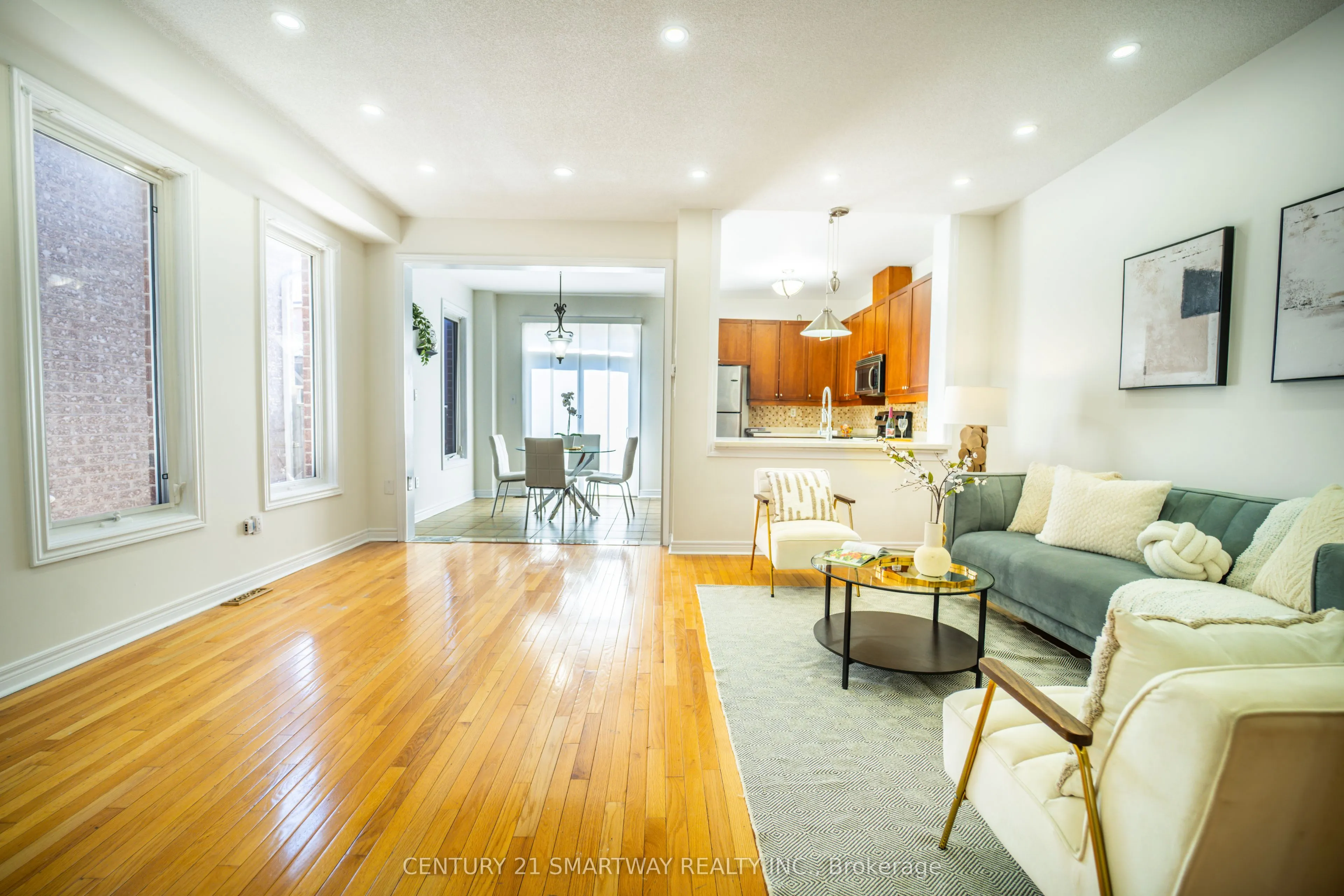 5 Rocky Point Crescent