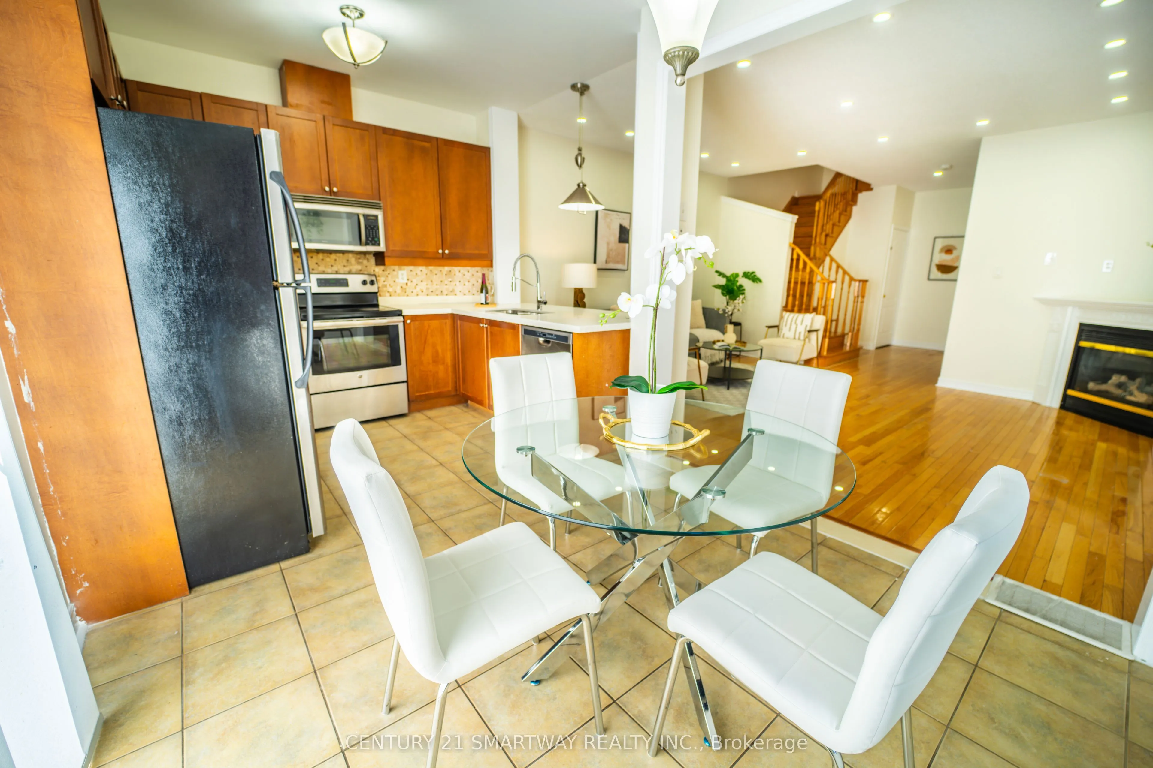 5 Rocky Point Crescent