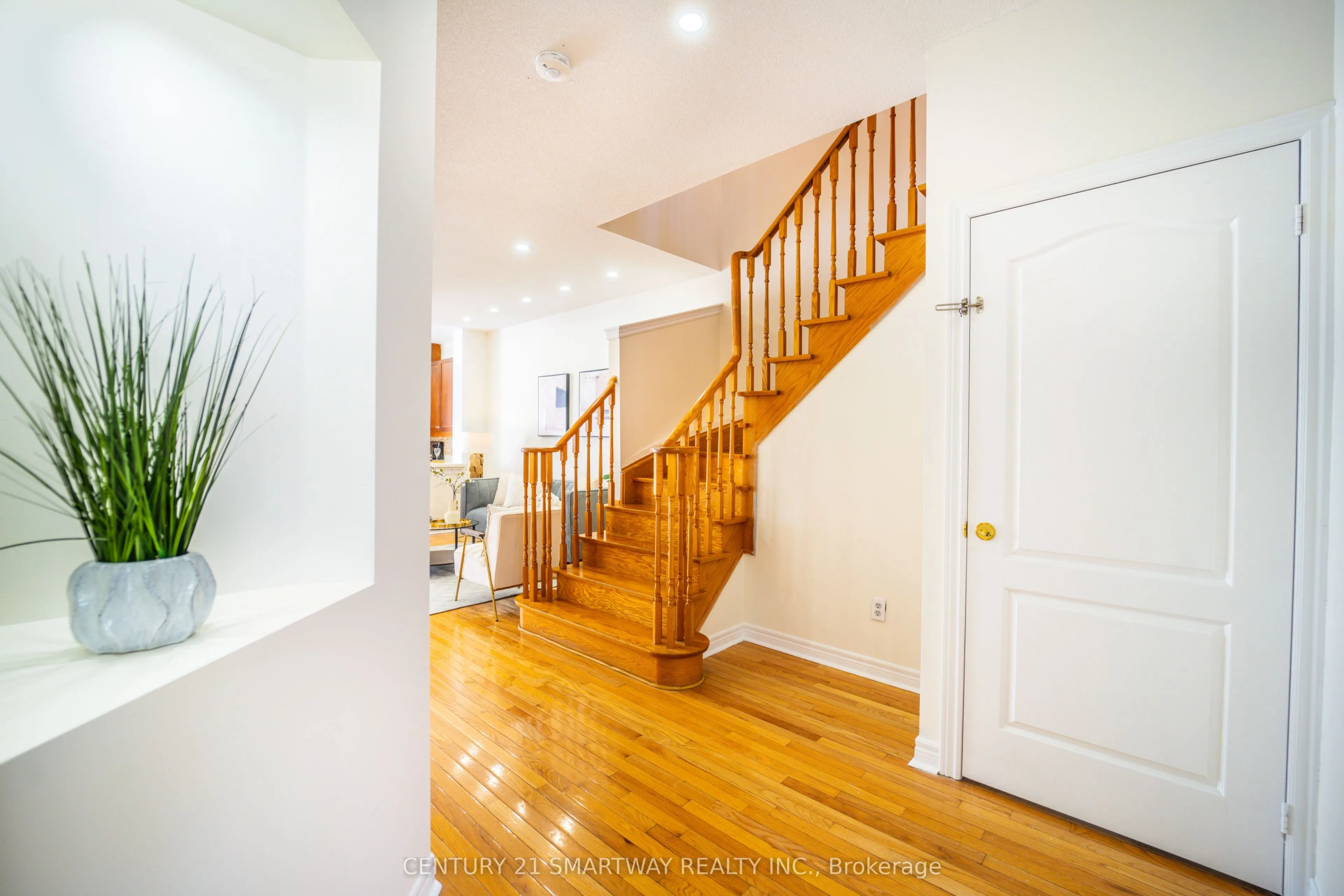 5 Rocky Point Crescent