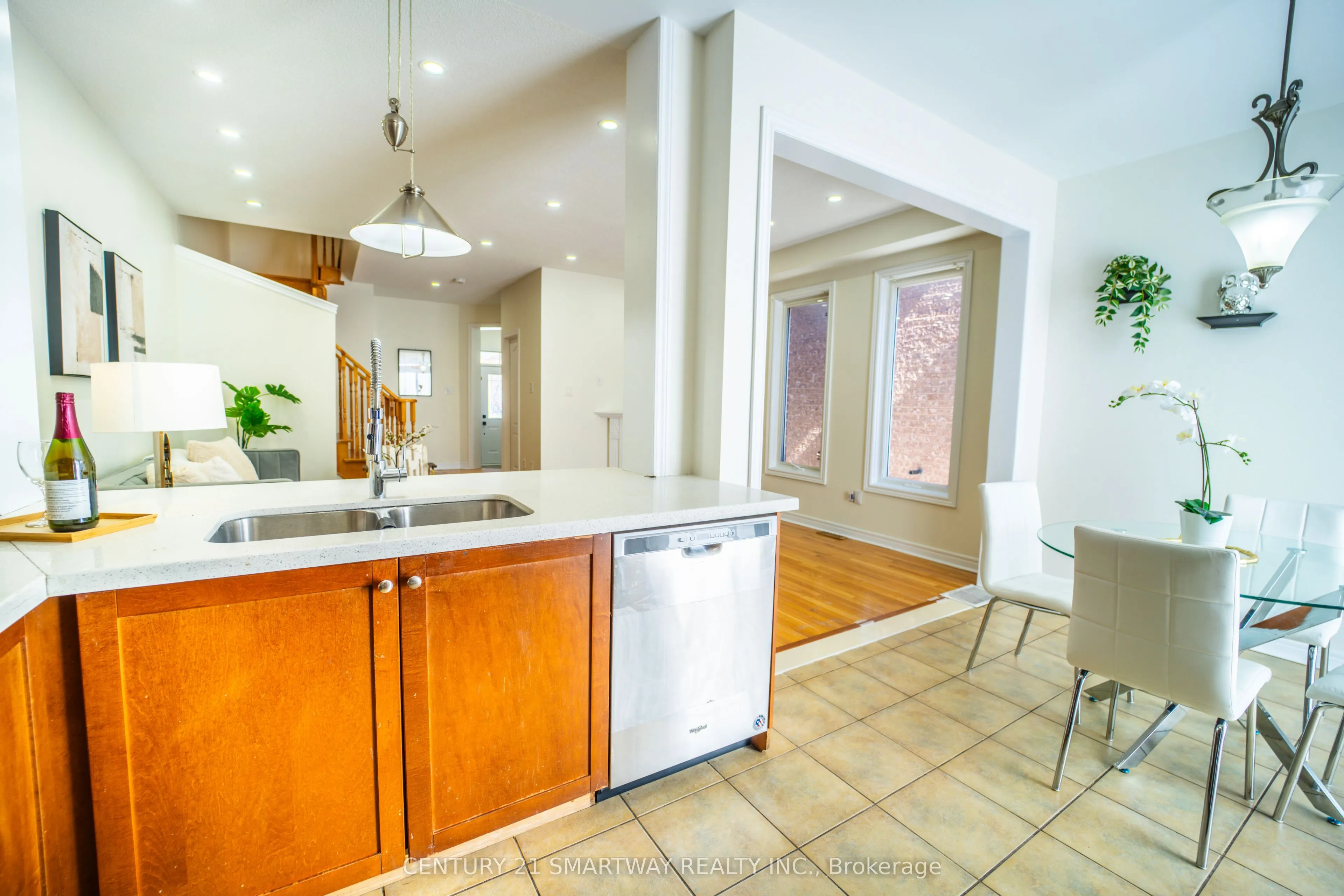 5 Rocky Point Crescent