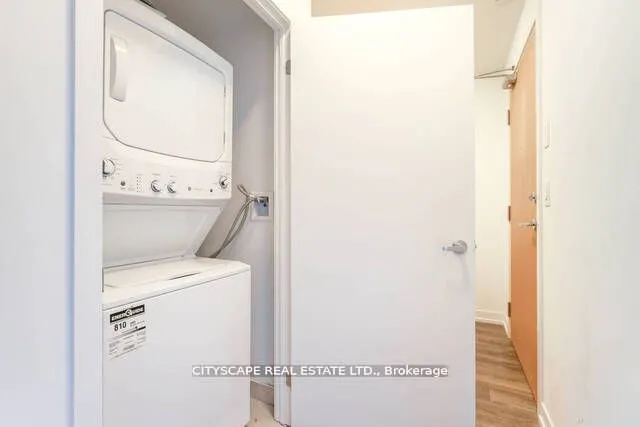 2520 Eglinton Avenue W #1507