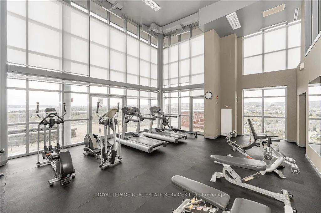 551 Maple Avenue, #615