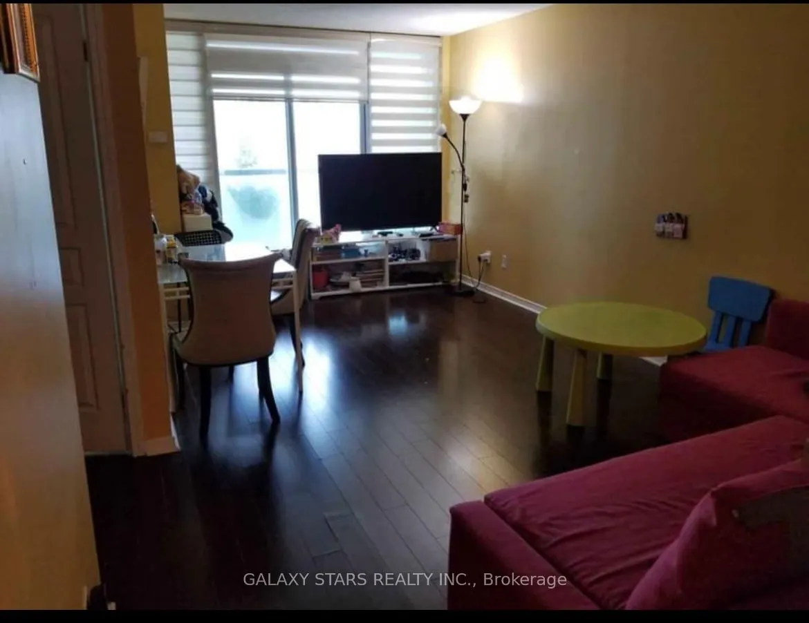 2565 Erin Centre Boulevard, #406