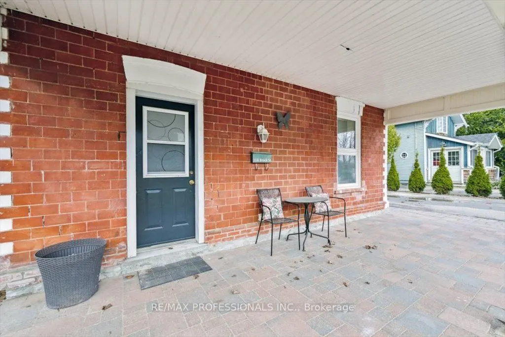 31 Brock Street