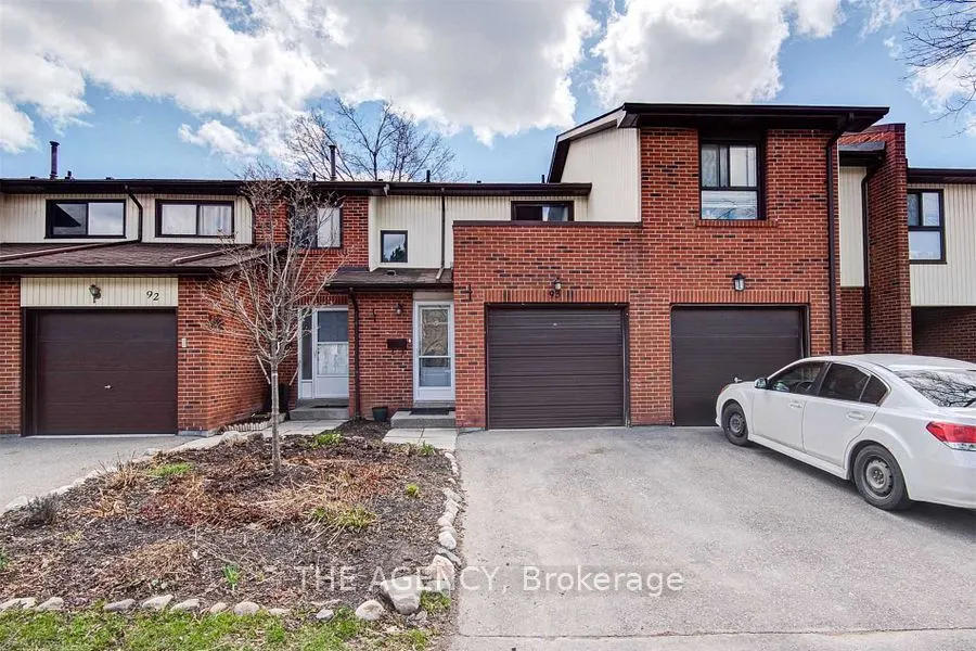 93 Foster Crescent, #93