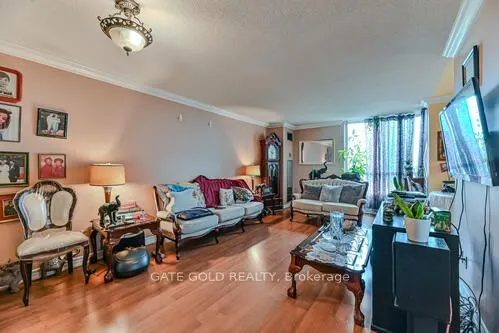 2470 Eglinton Avenue W #706