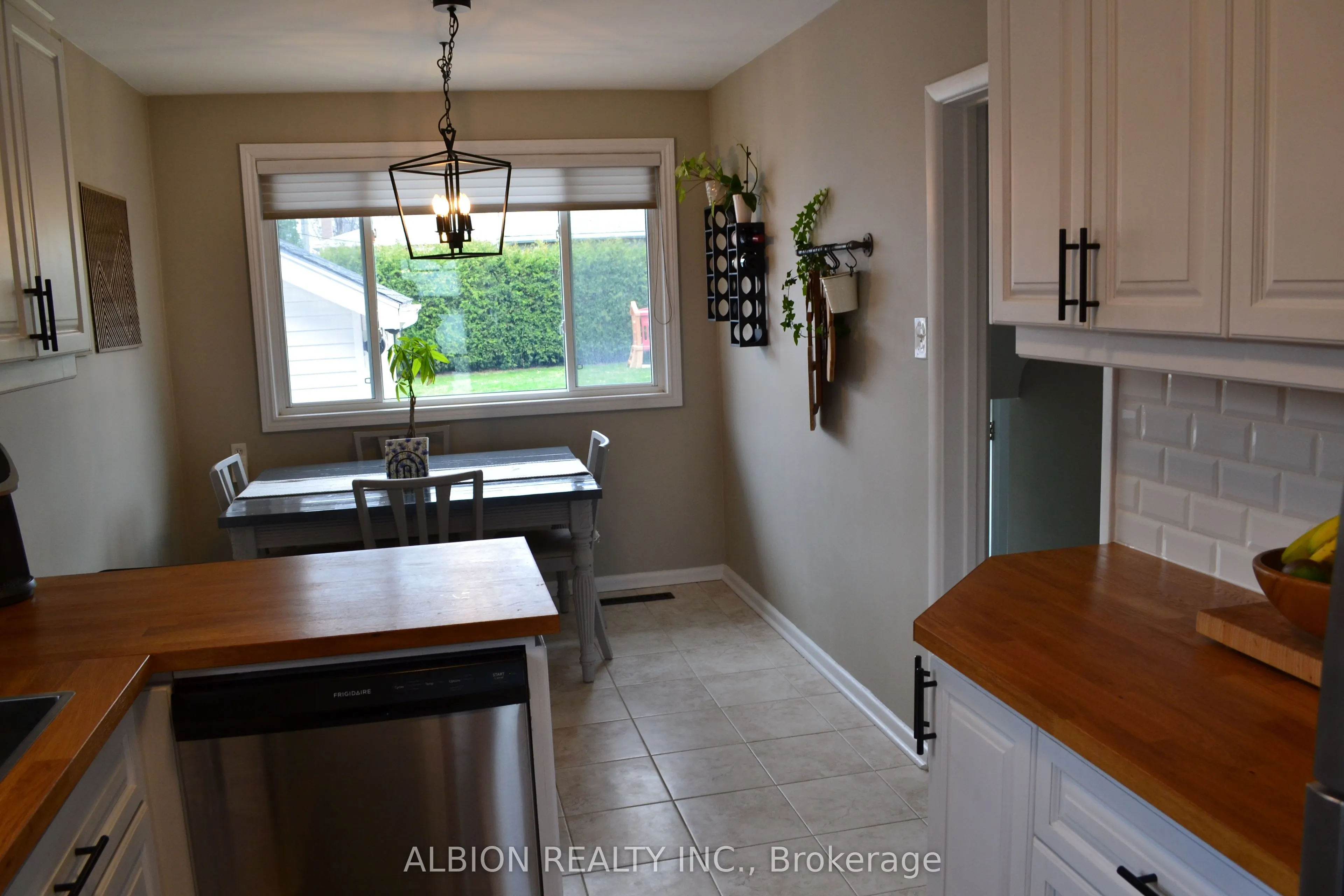 45 Clearbrooke Circle