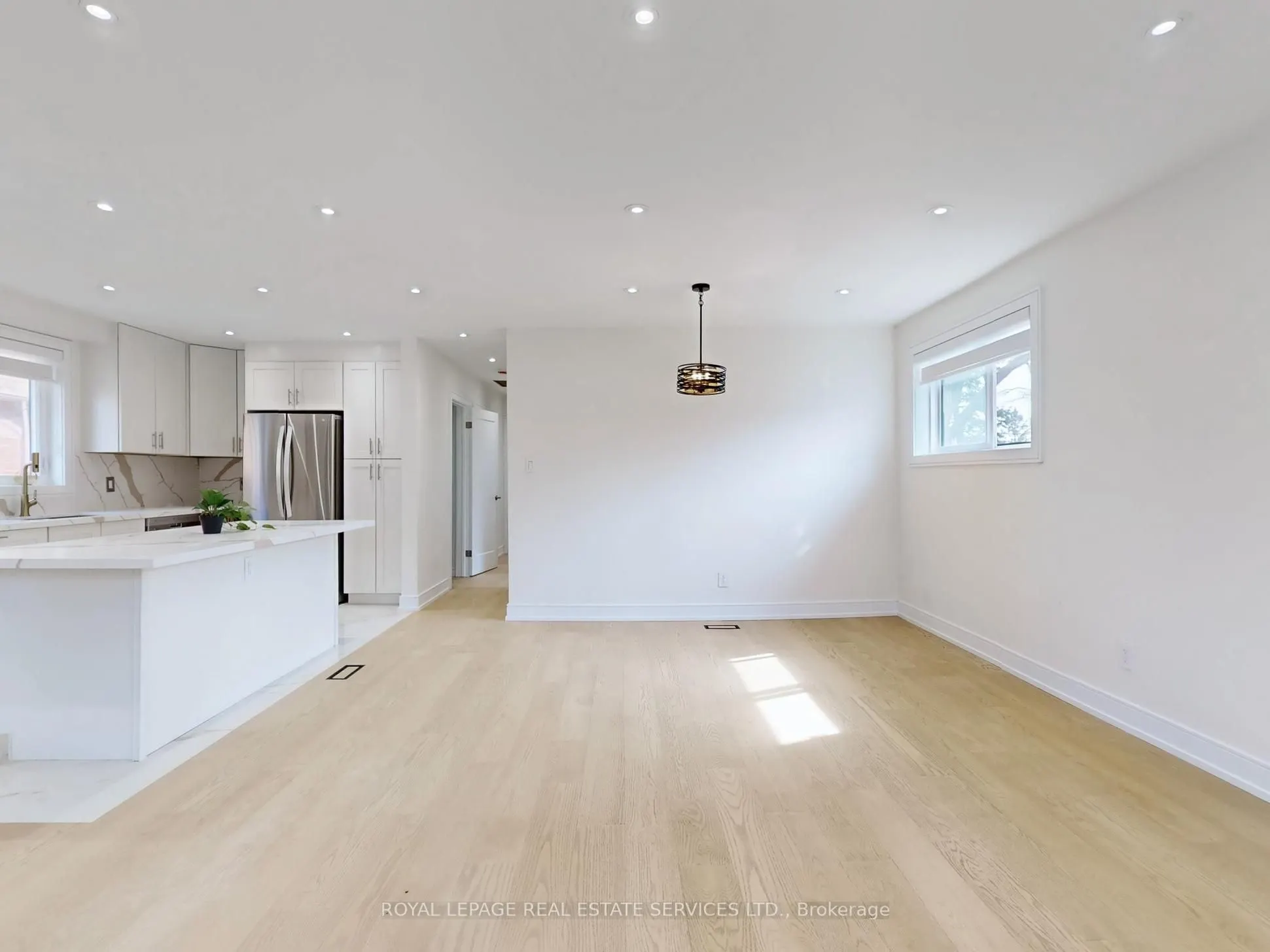 12 Helsby Crescent
