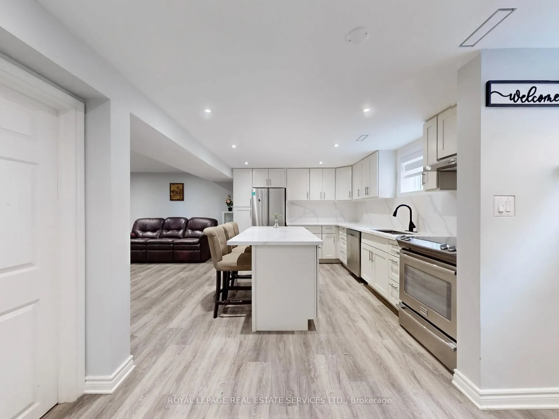 12 Helsby Crescent