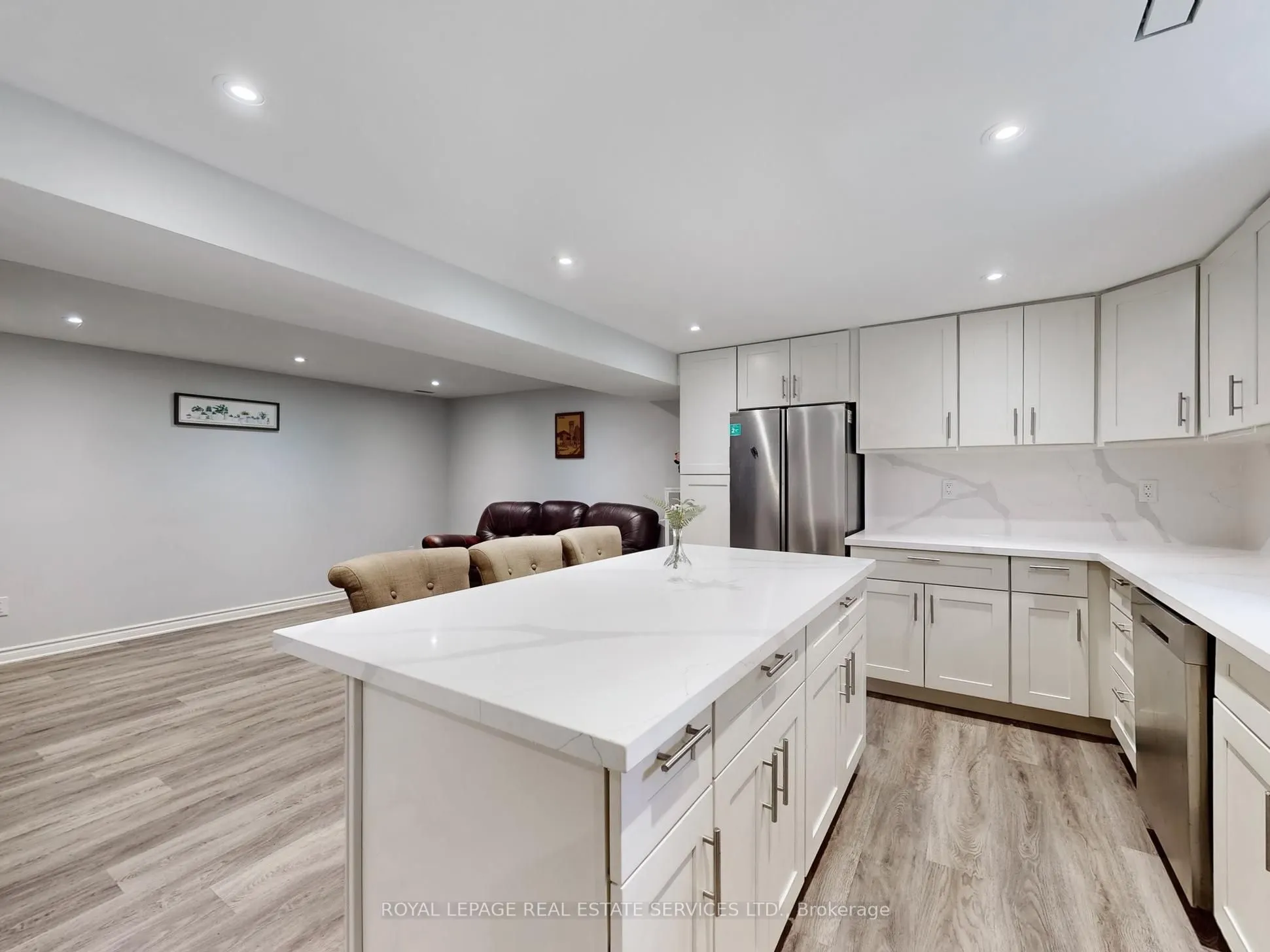 12 Helsby Crescent