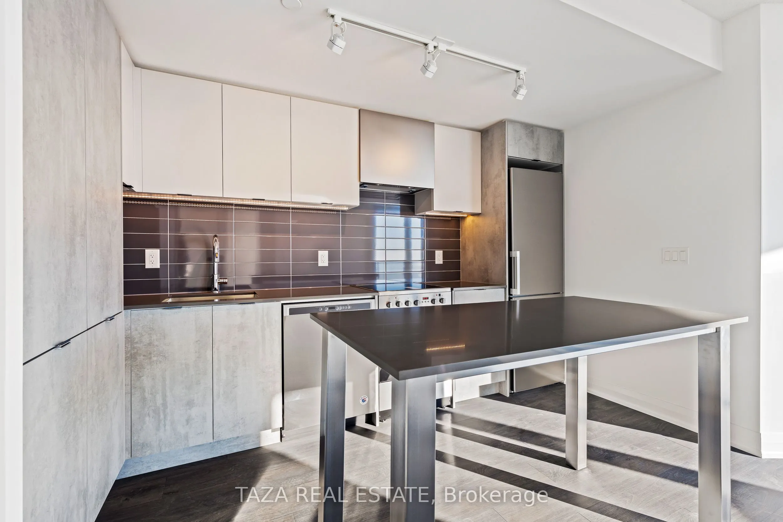30 Gibbs Road, #3007