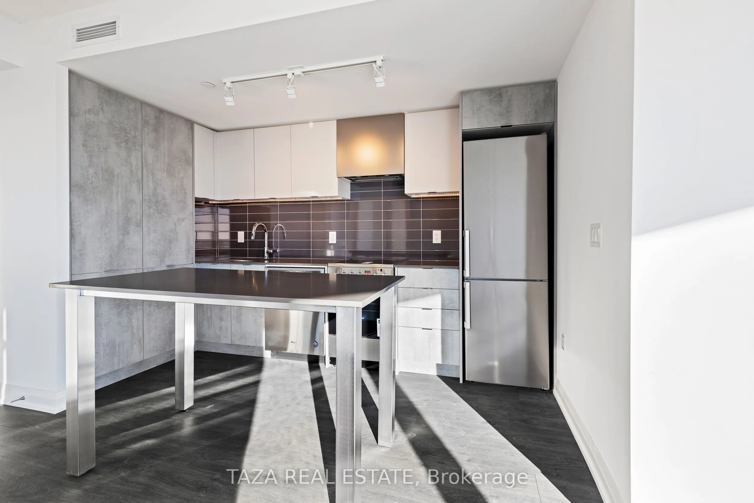 30 Gibbs Road, #3007
