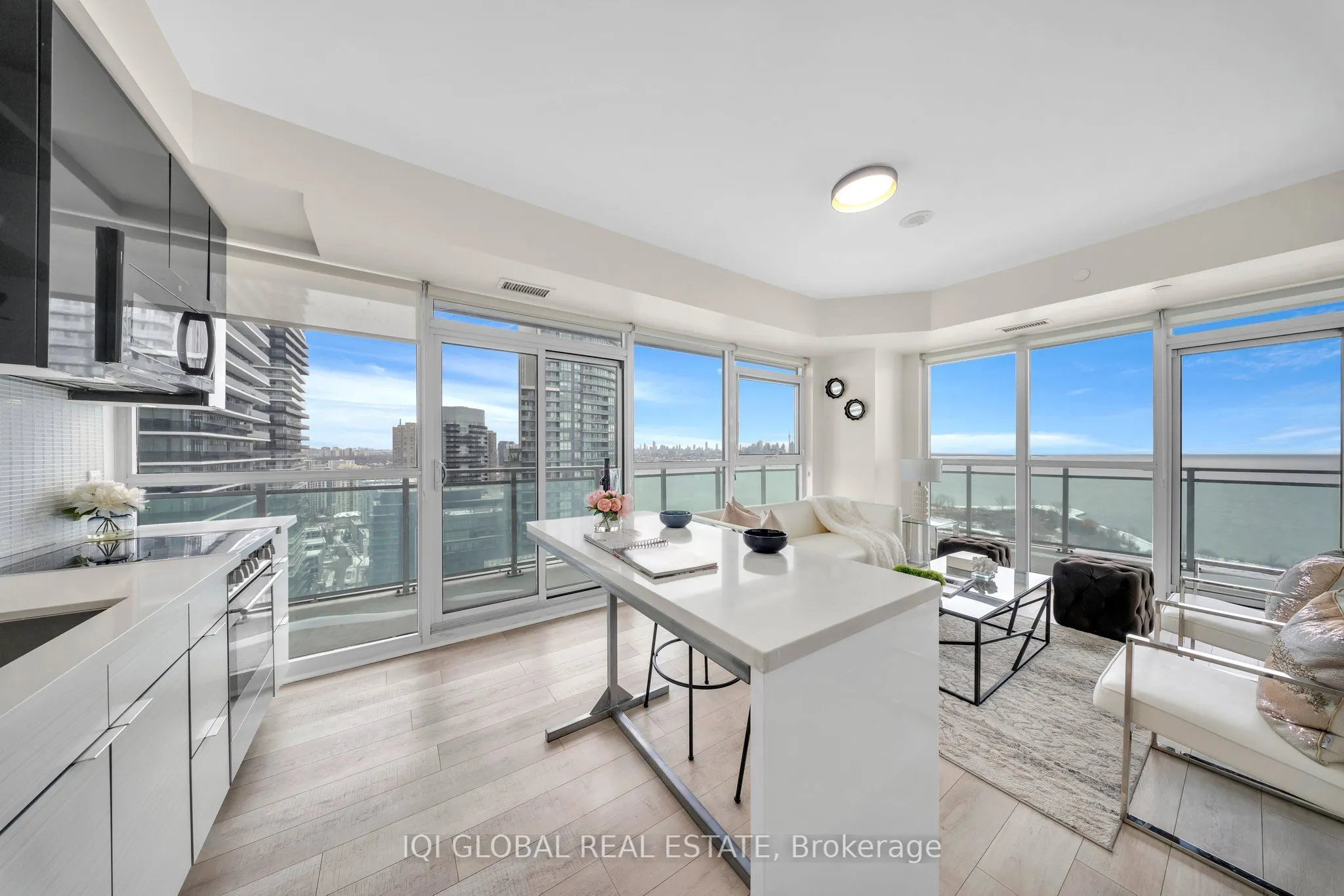 33 Shore Breeze Drive, #2509