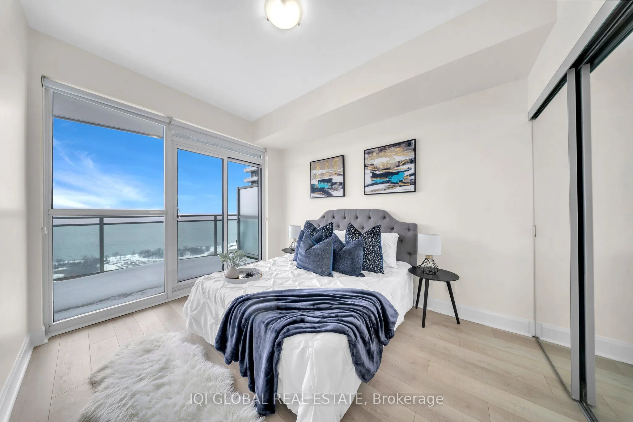 33 Shore Breeze Drive, #2509