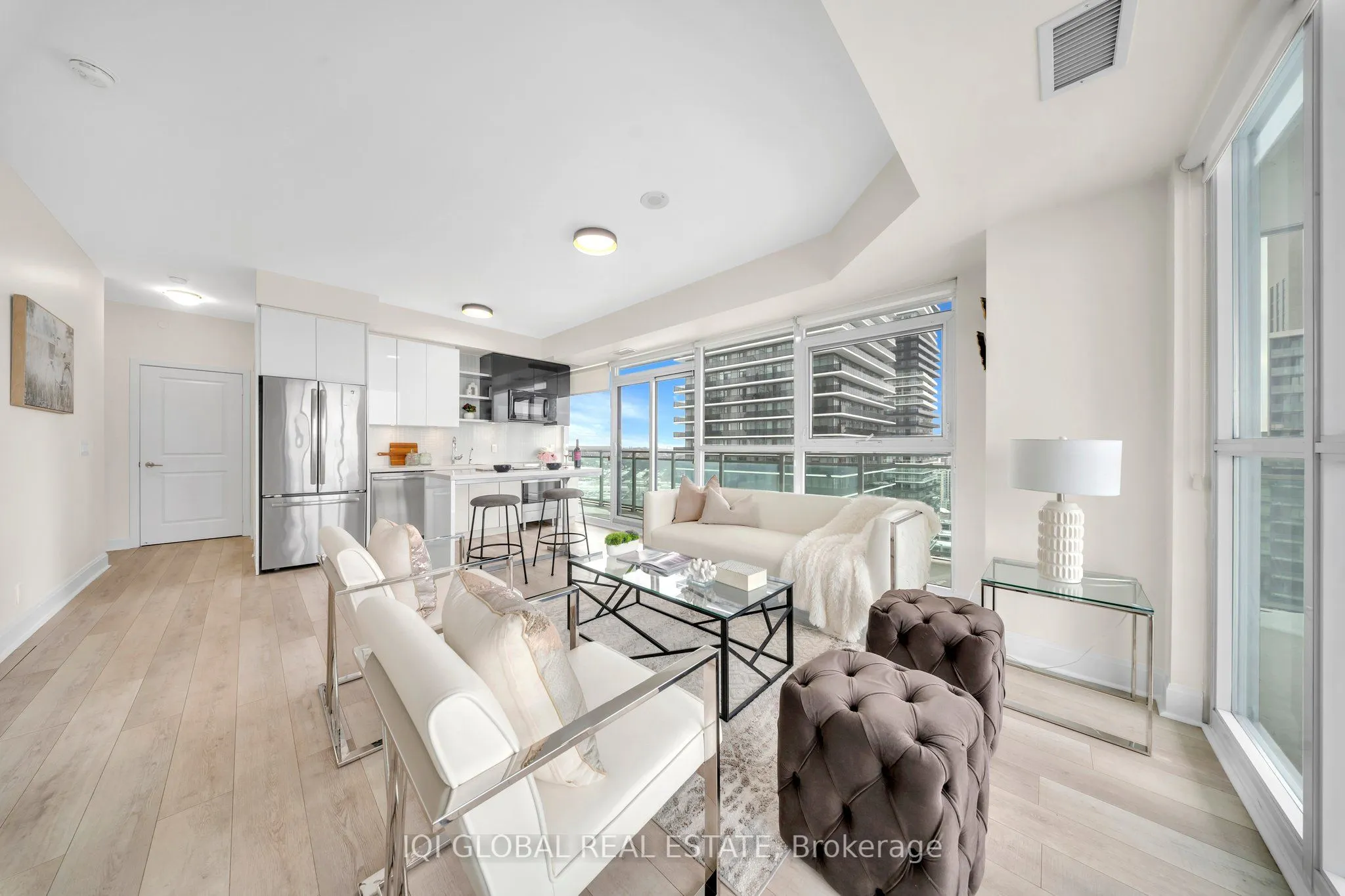 33 Shore Breeze Drive, #2509