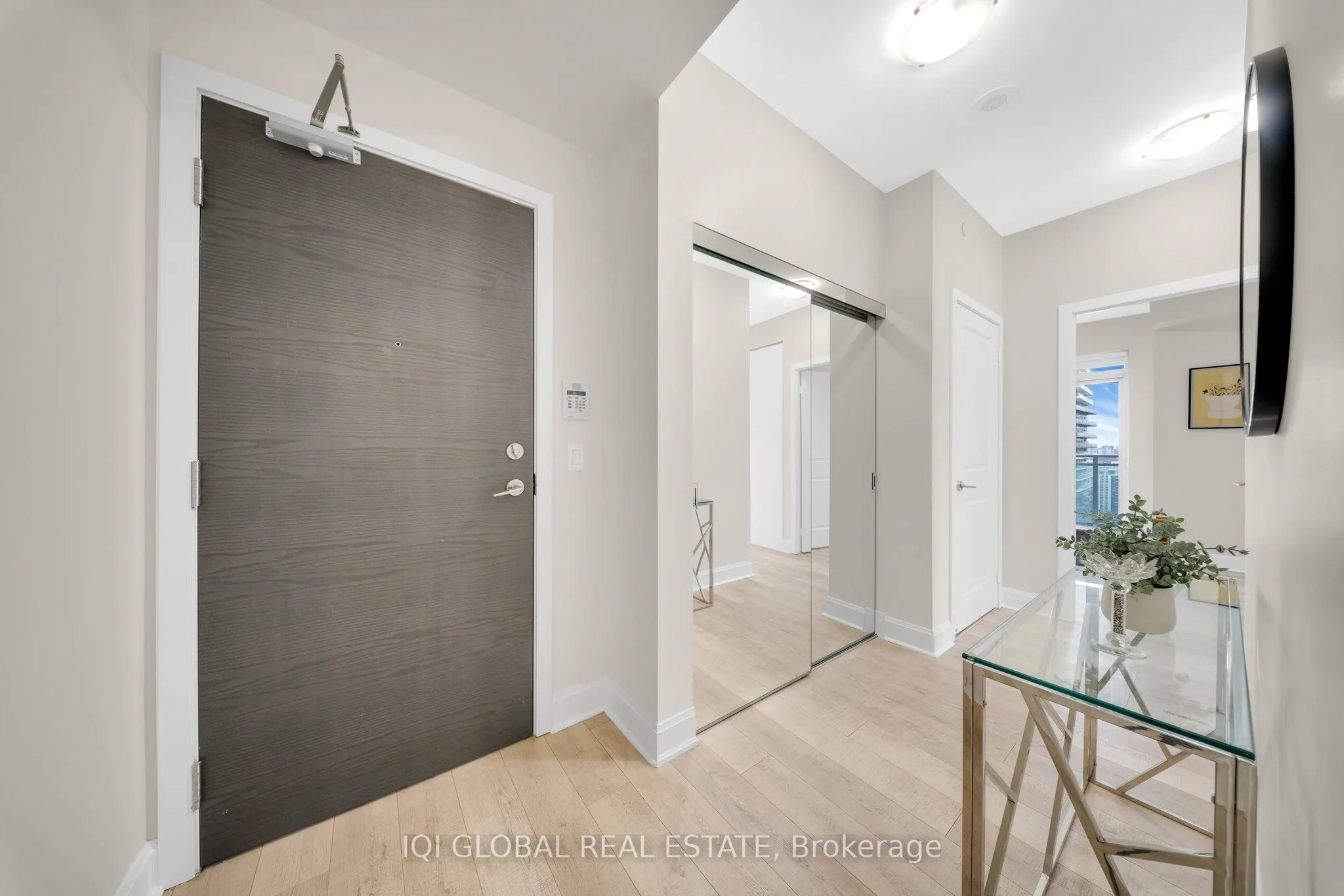 33 Shore Breeze Drive, #2509
