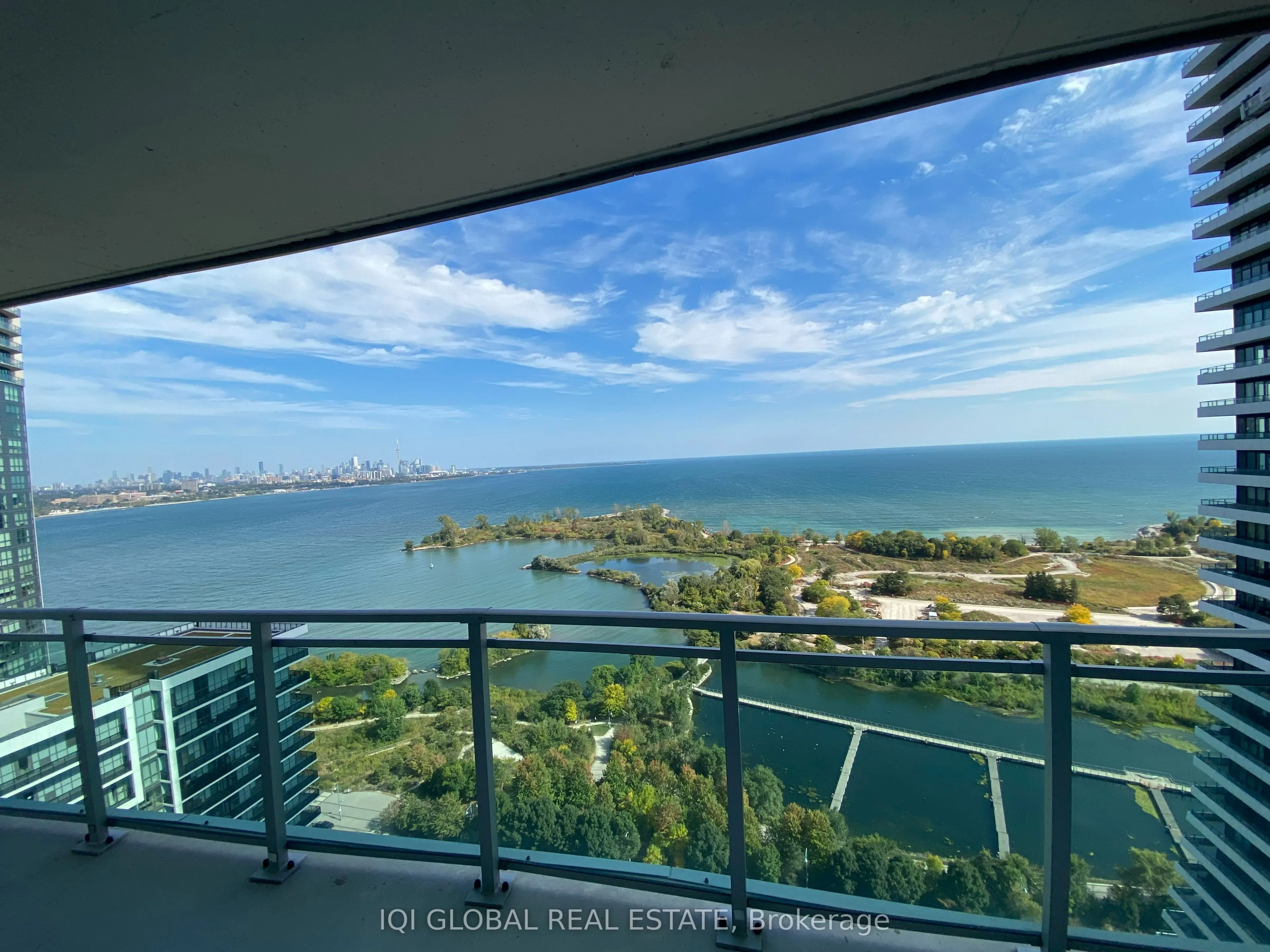 33 Shore Breeze Drive, #2509