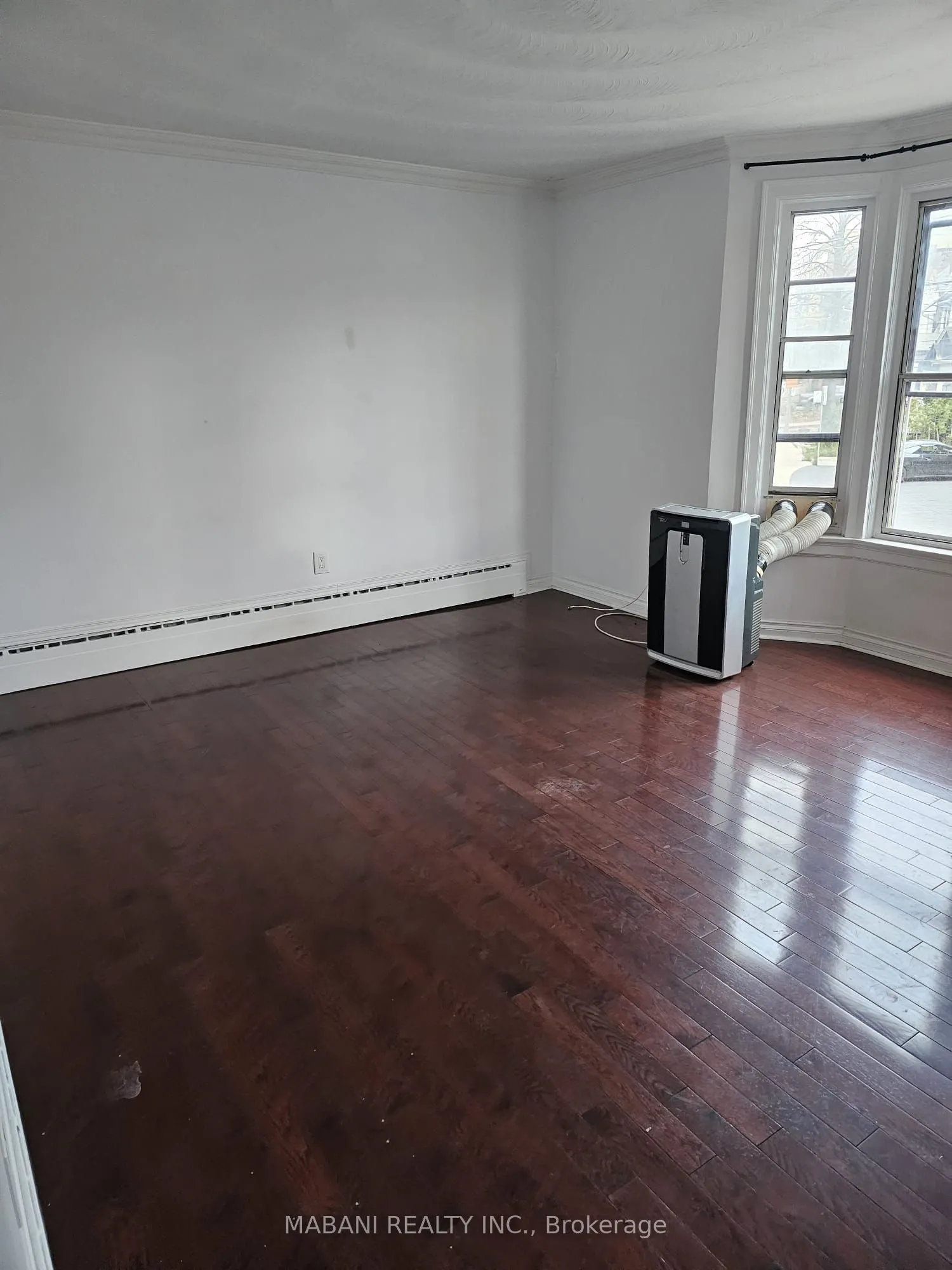 414 Roncesvalles Avenue, #2