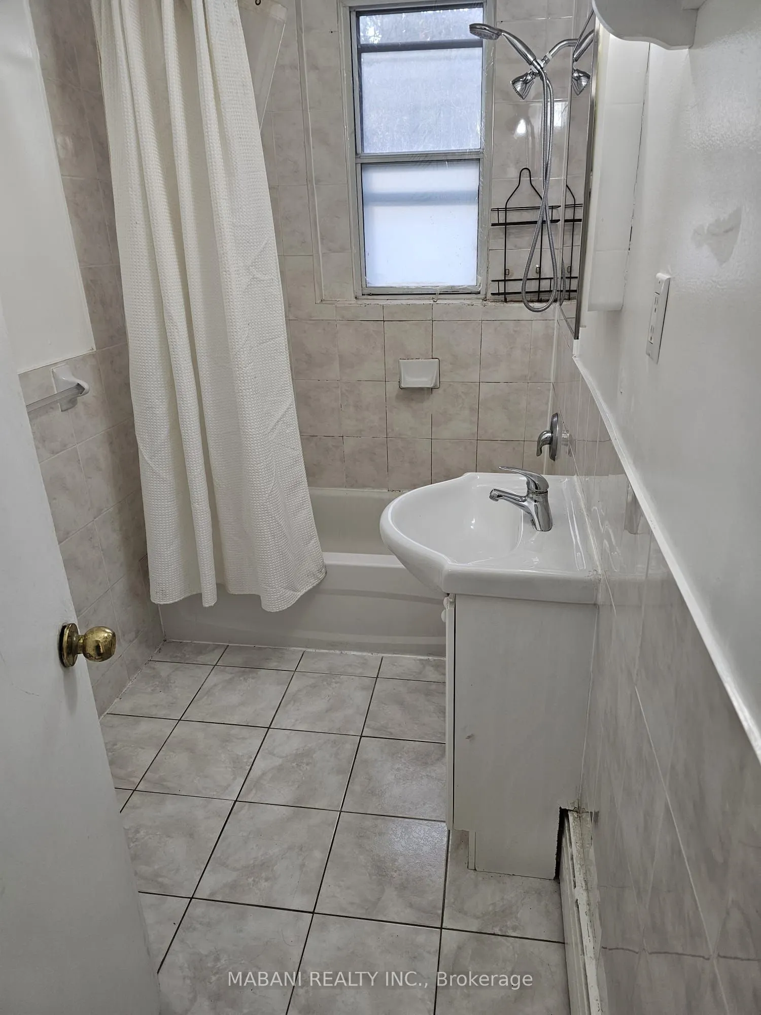 414 Roncesvalles Avenue, #2