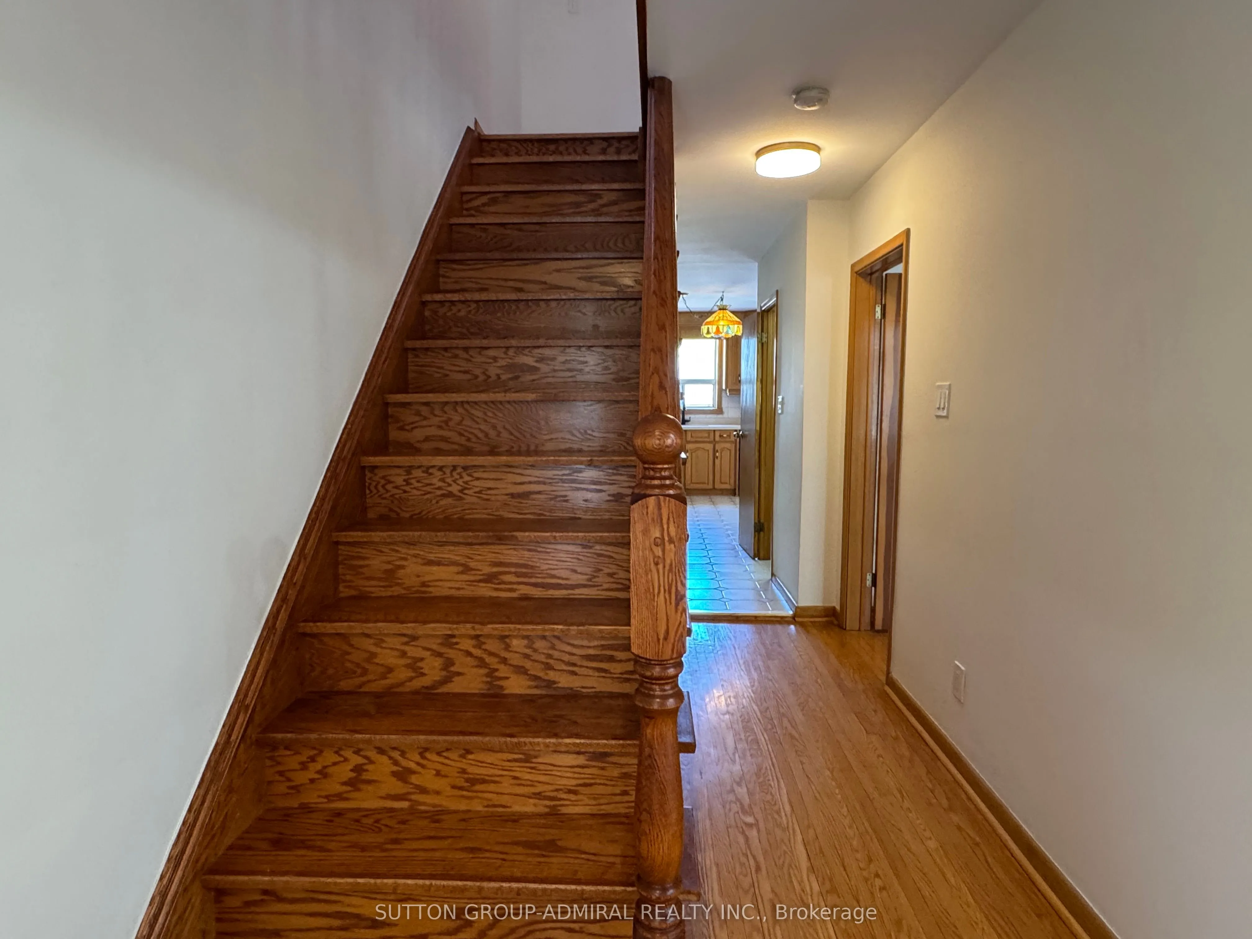 137 Evelyn Avenue