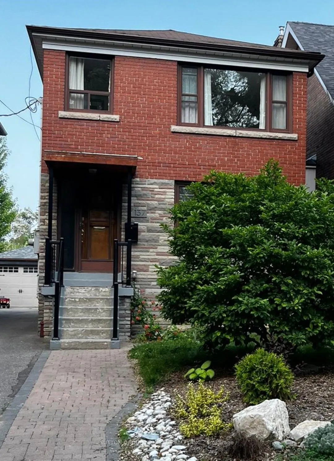 137 Evelyn Avenue
