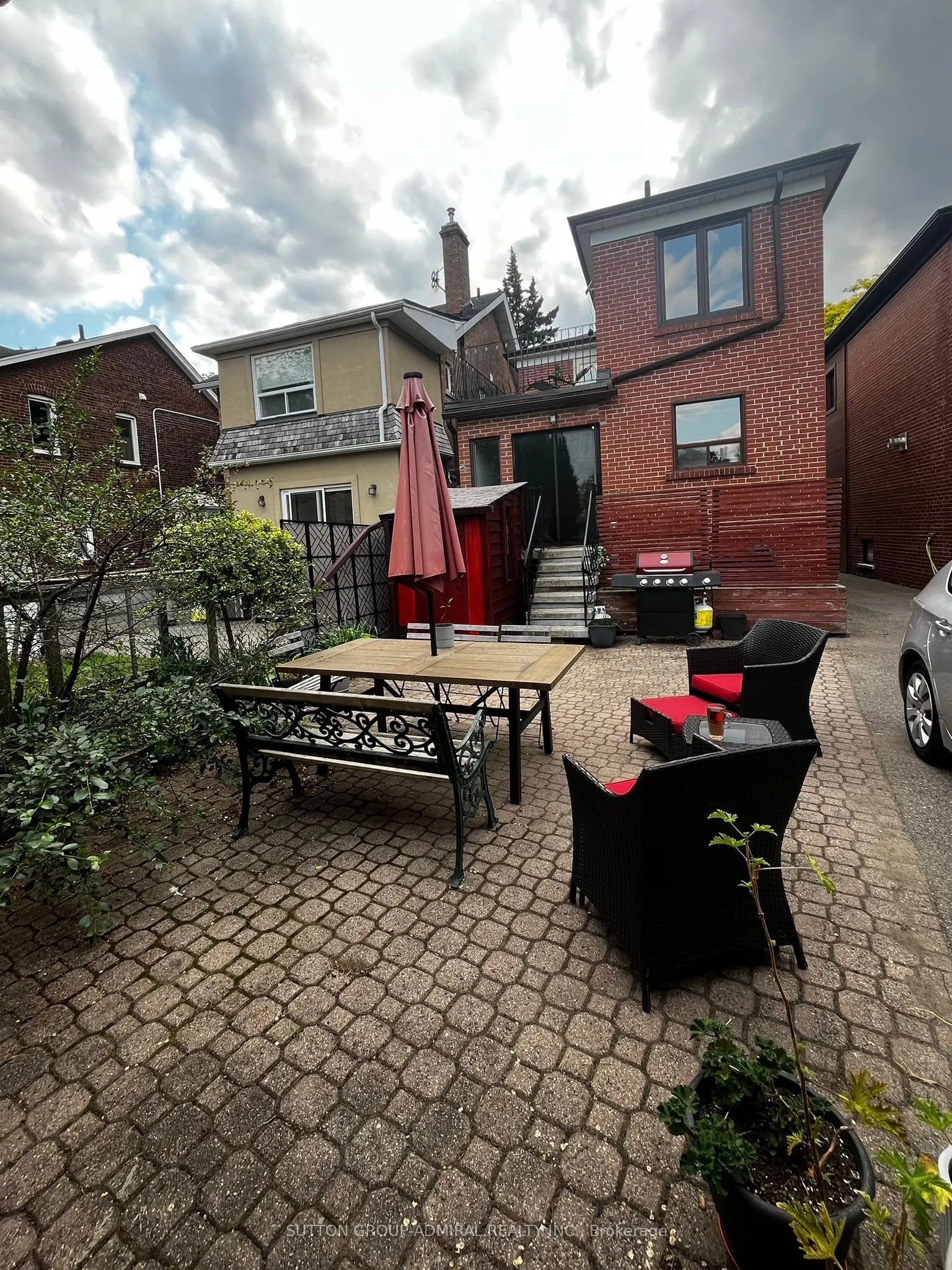 137 Evelyn Avenue