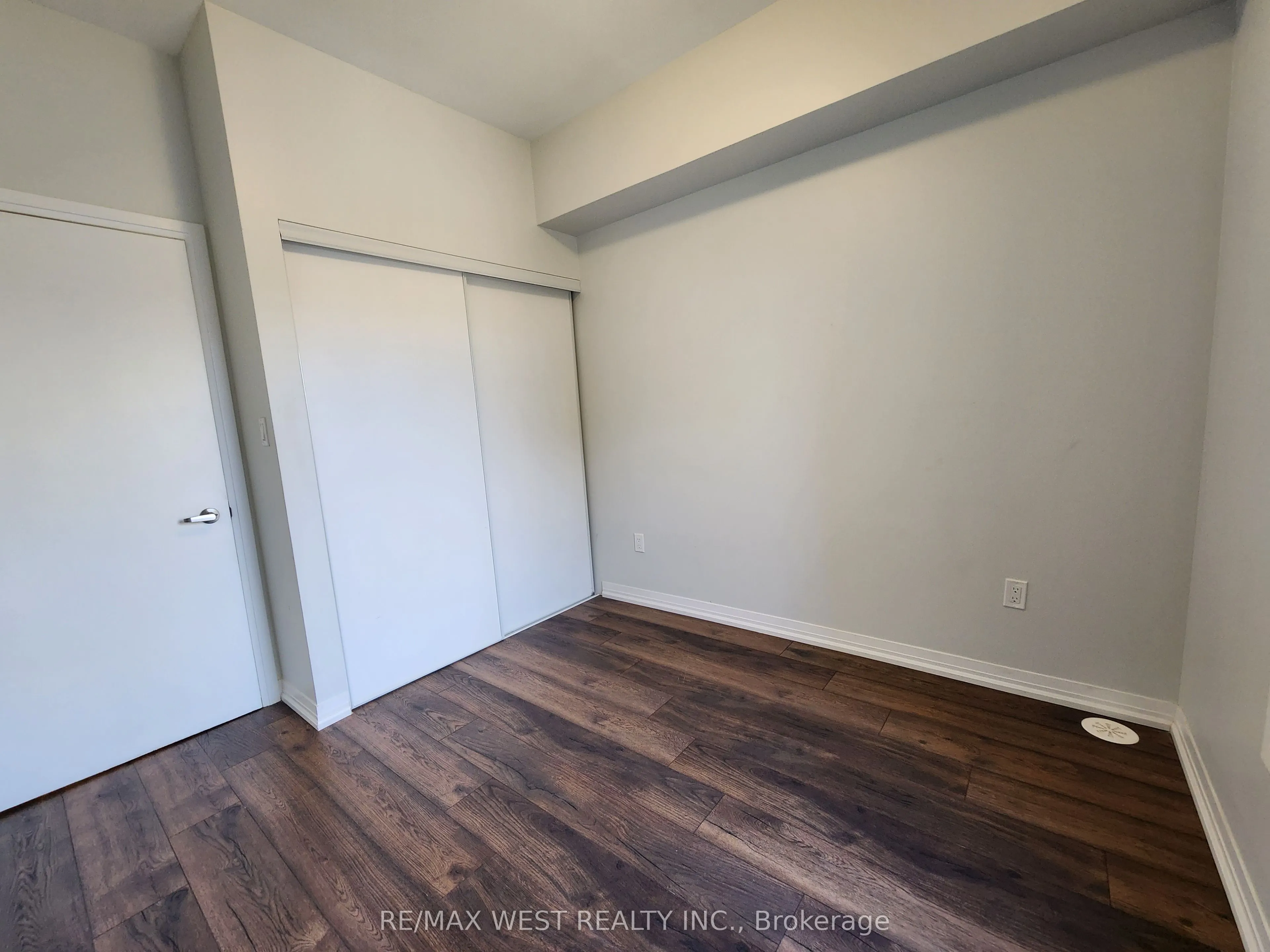1165 Journeyman Lane, #215
