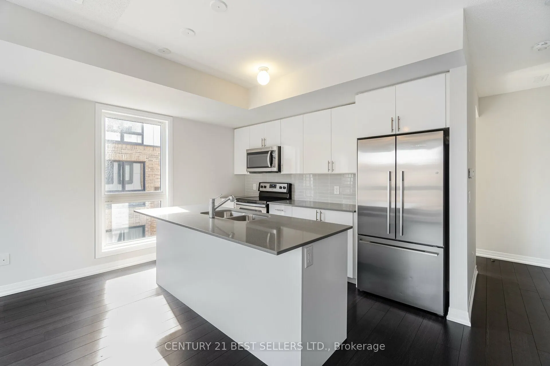 1208 Main Street E #201