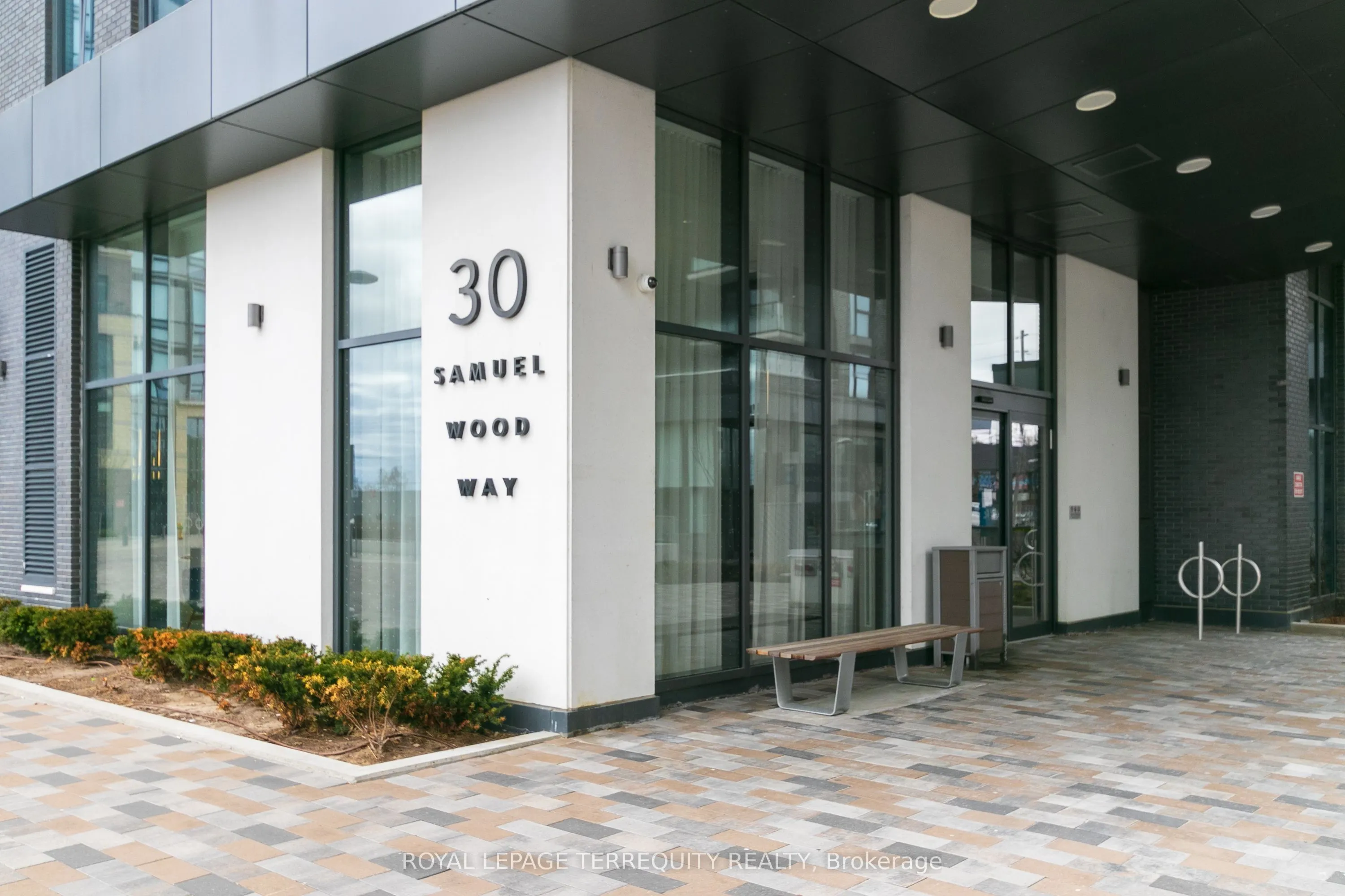 30 Samuel Wood Way, #1911