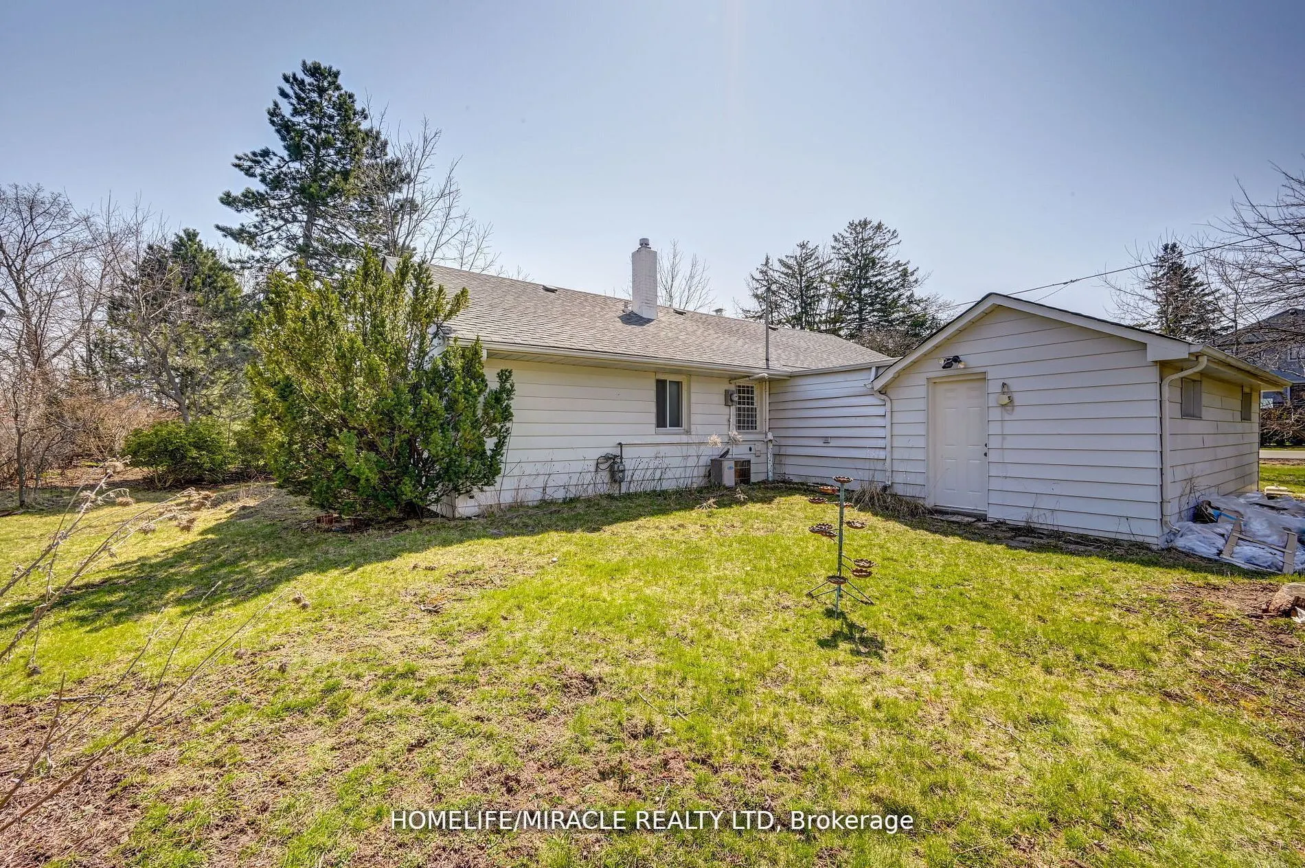 1235 Old River Road