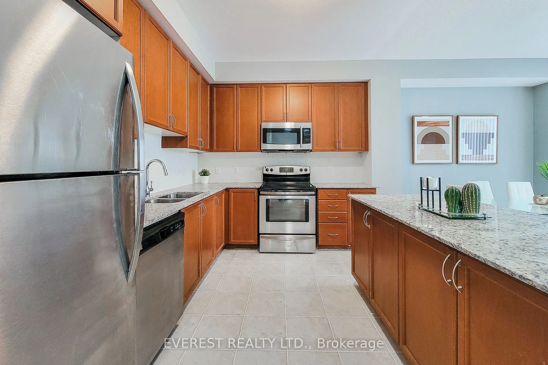 165 Hampshire Way, #80
