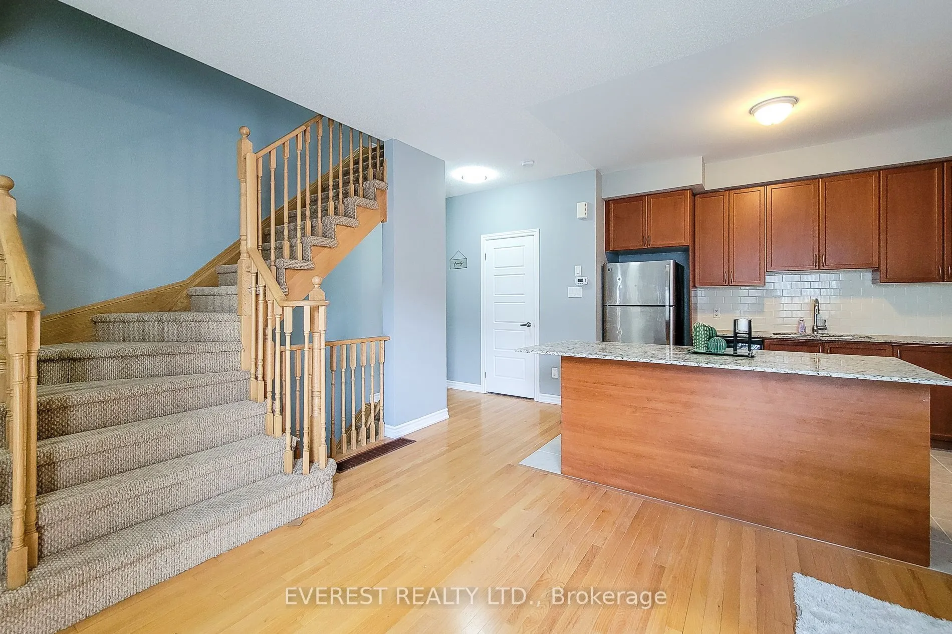165 Hampshire Way, #80
