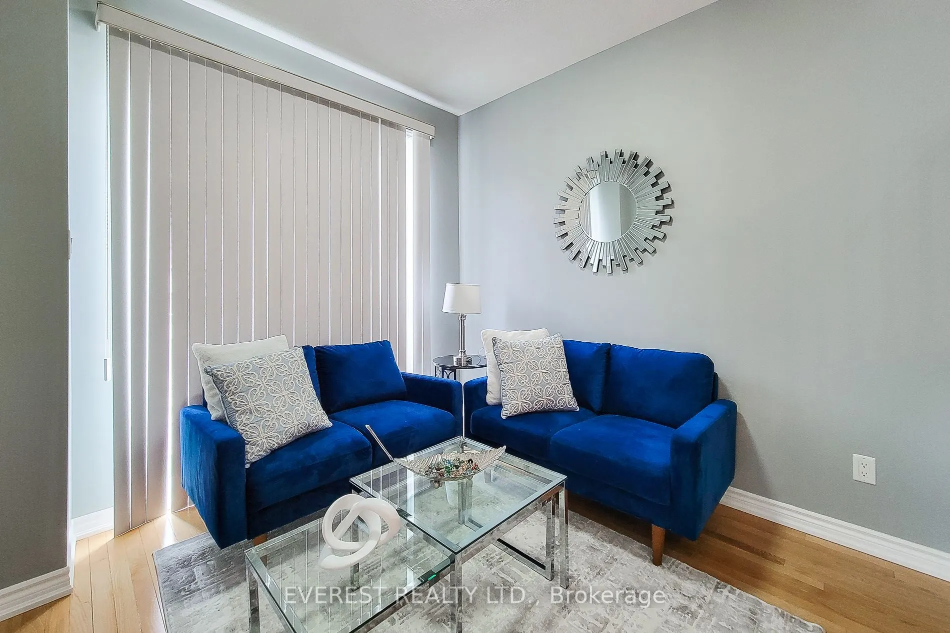 165 Hampshire Way, #80