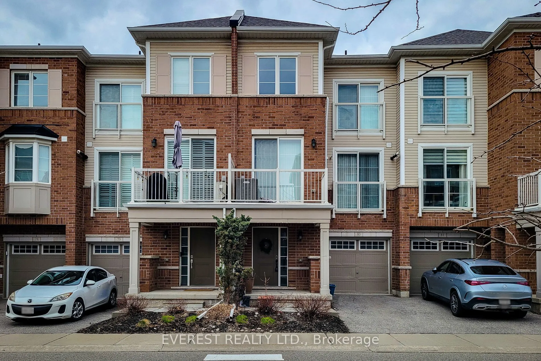 165 Hampshire Way, #80