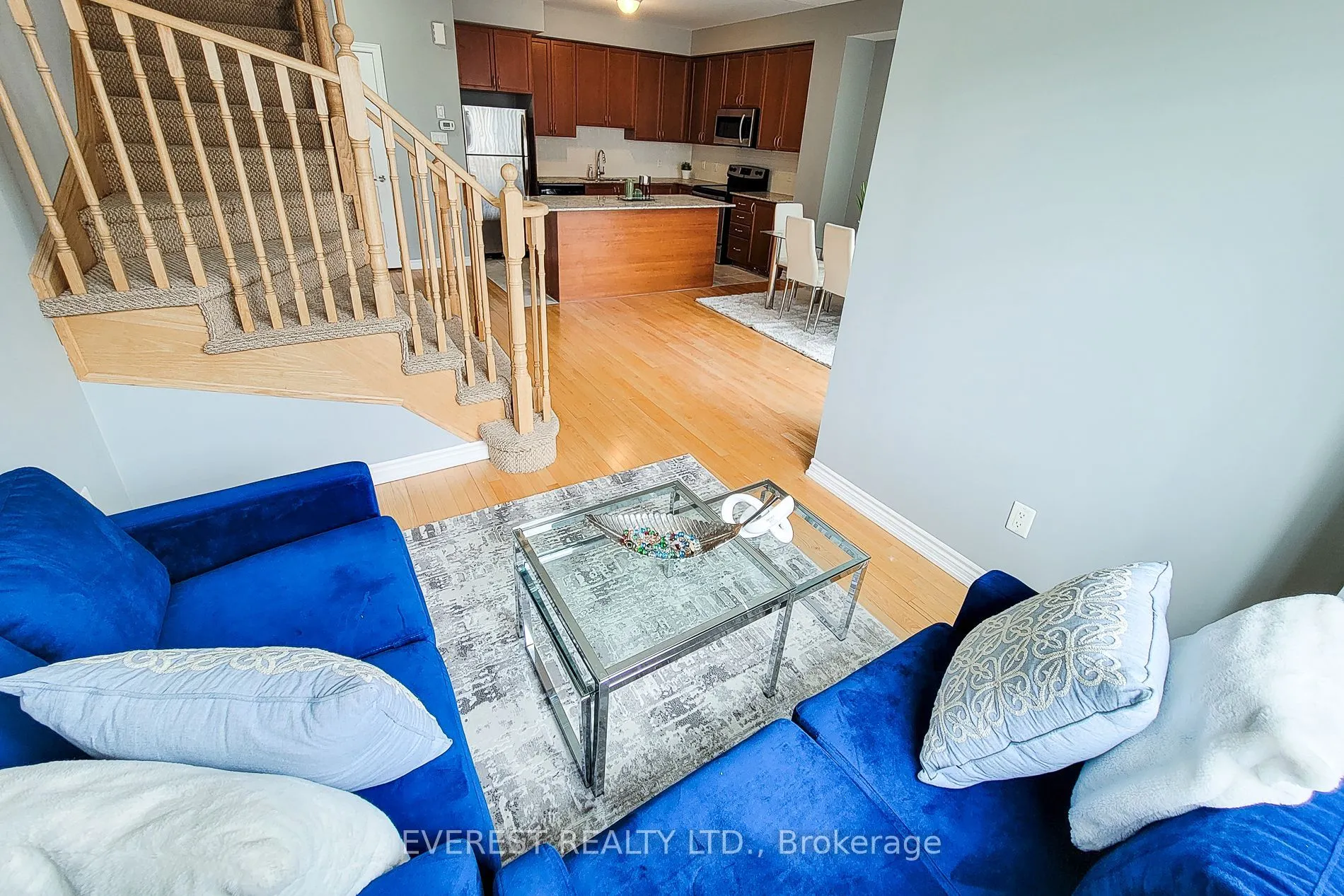 165 Hampshire Way, #80