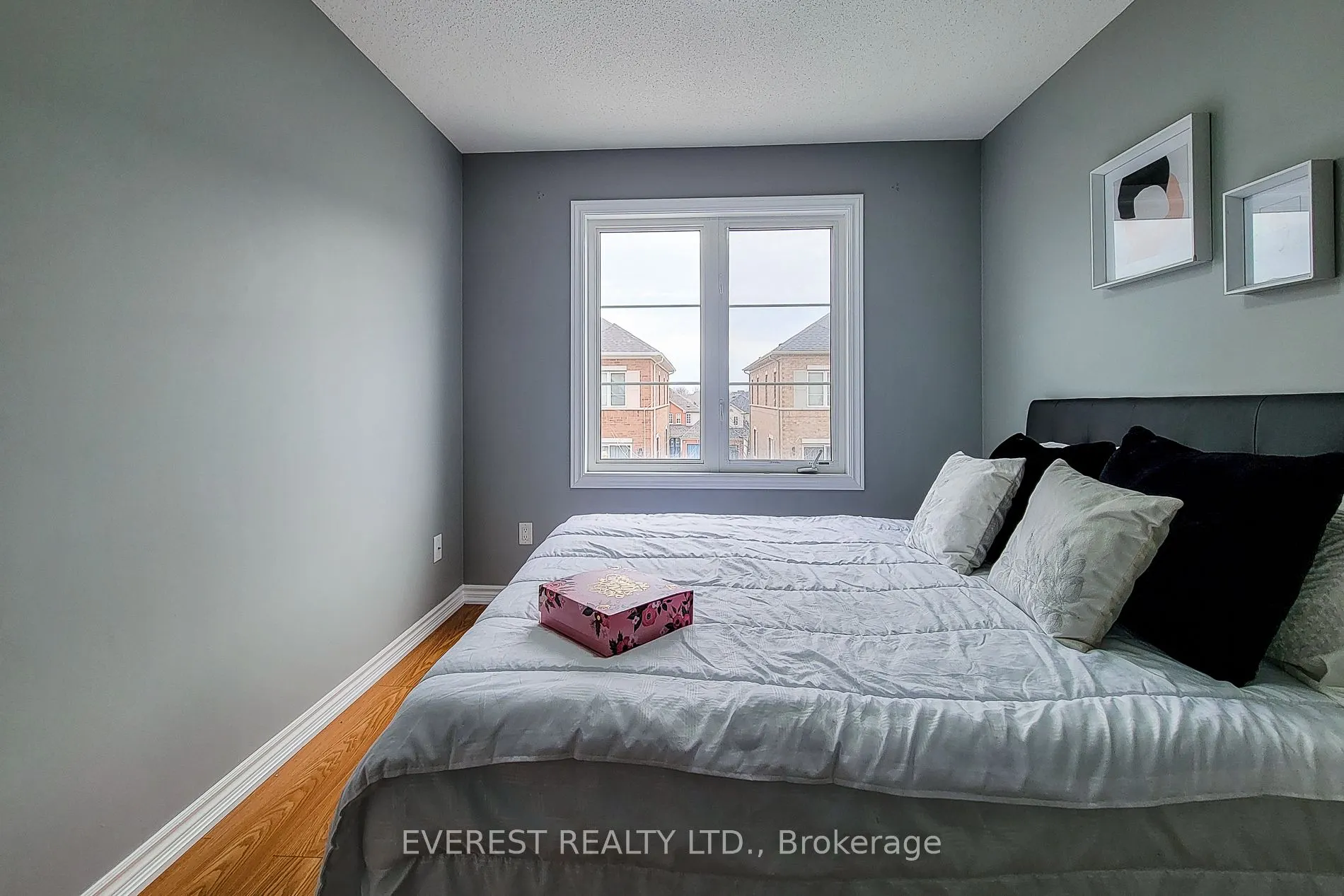 165 Hampshire Way, #80